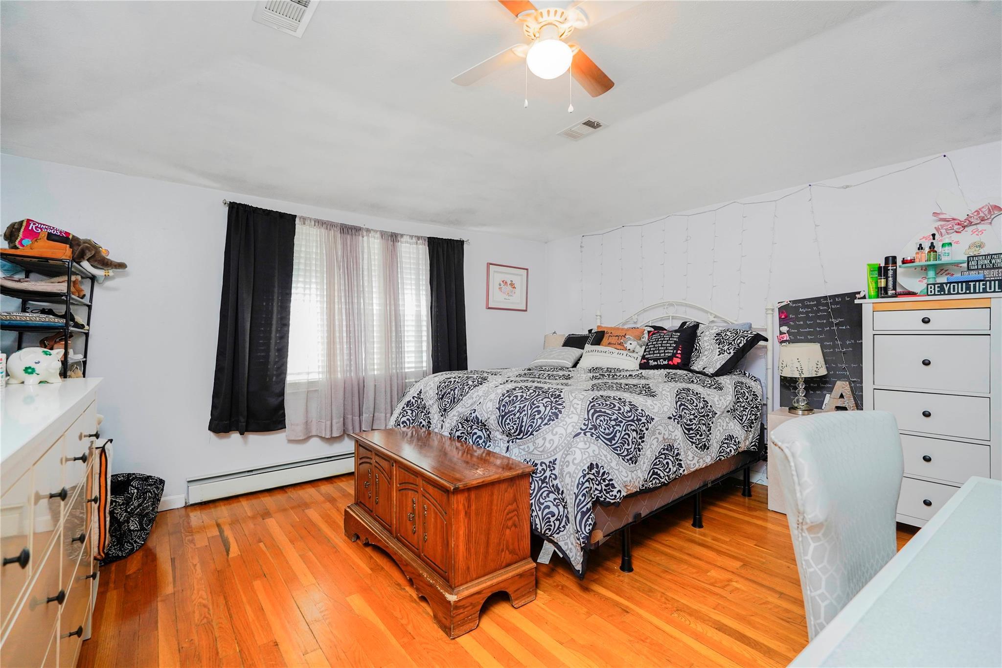 Single Family Burgher  Staten Island, NY 10304, MLS-843077-18