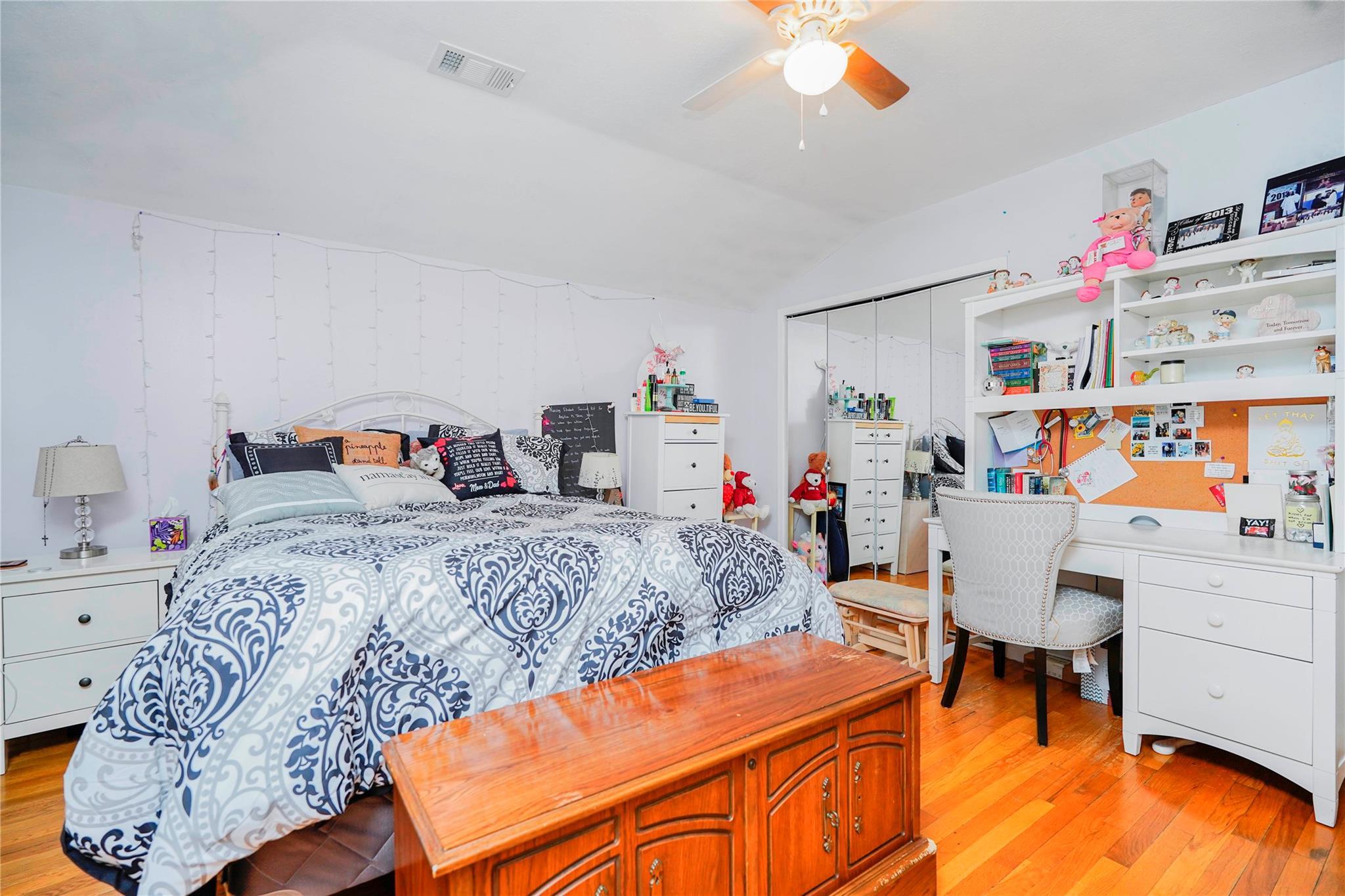 Single Family Burgher  Staten Island, NY 10304, MLS-843077-19