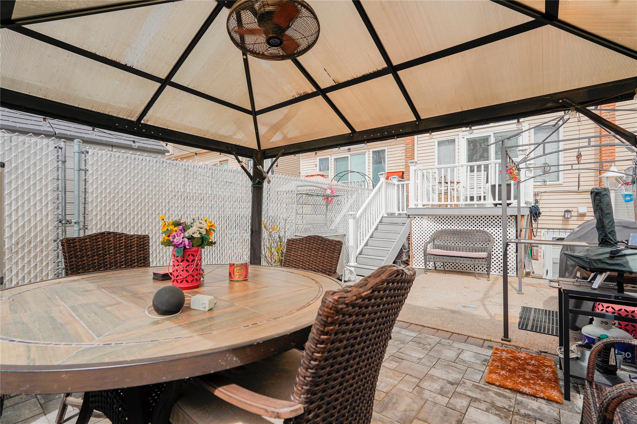 Single Family Burgher  Staten Island, NY 10304, MLS-843077-28