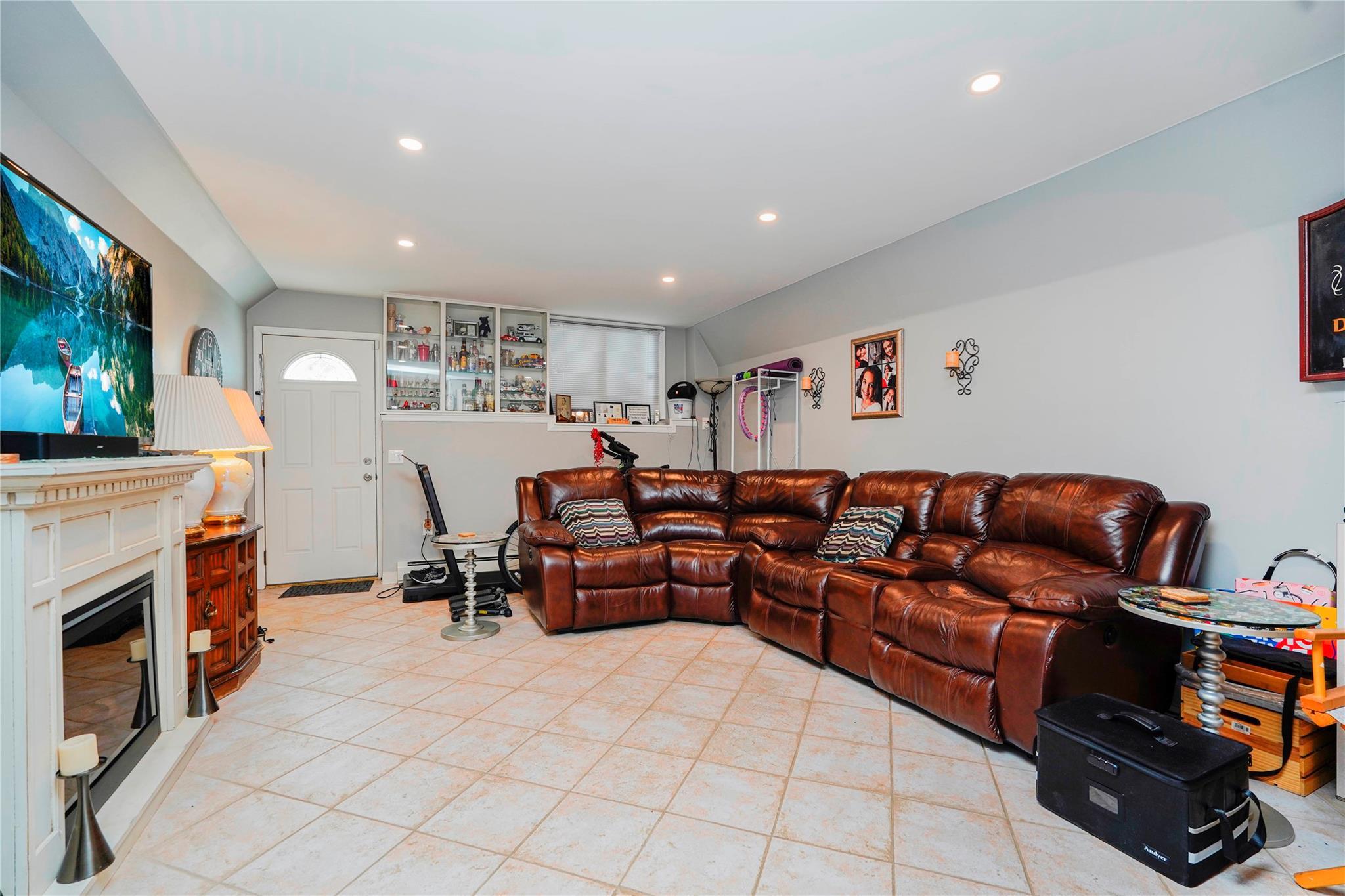 Single Family Burgher  Staten Island, NY 10304, MLS-843077-4