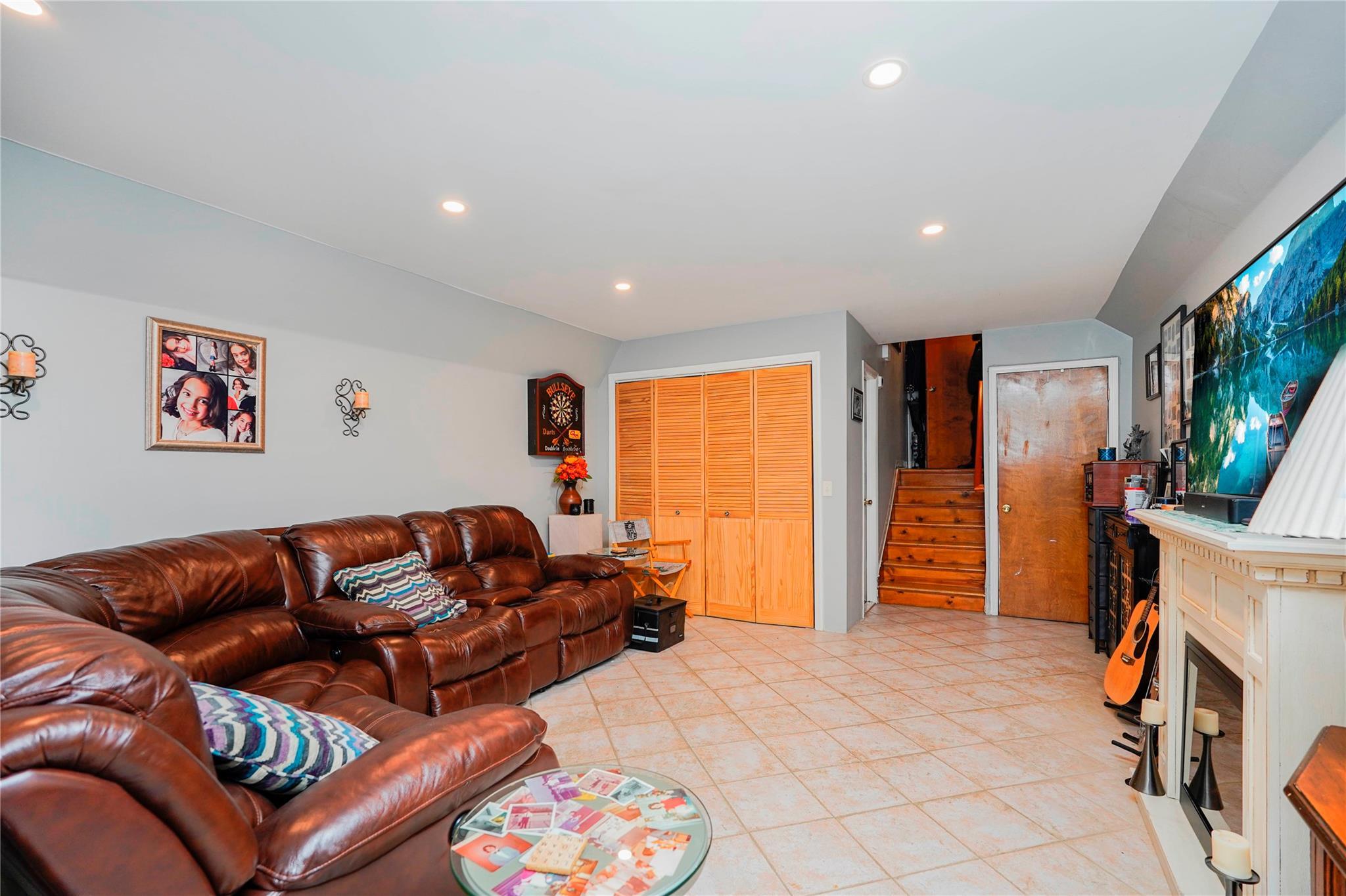 Single Family Burgher  Staten Island, NY 10304, MLS-843077-6