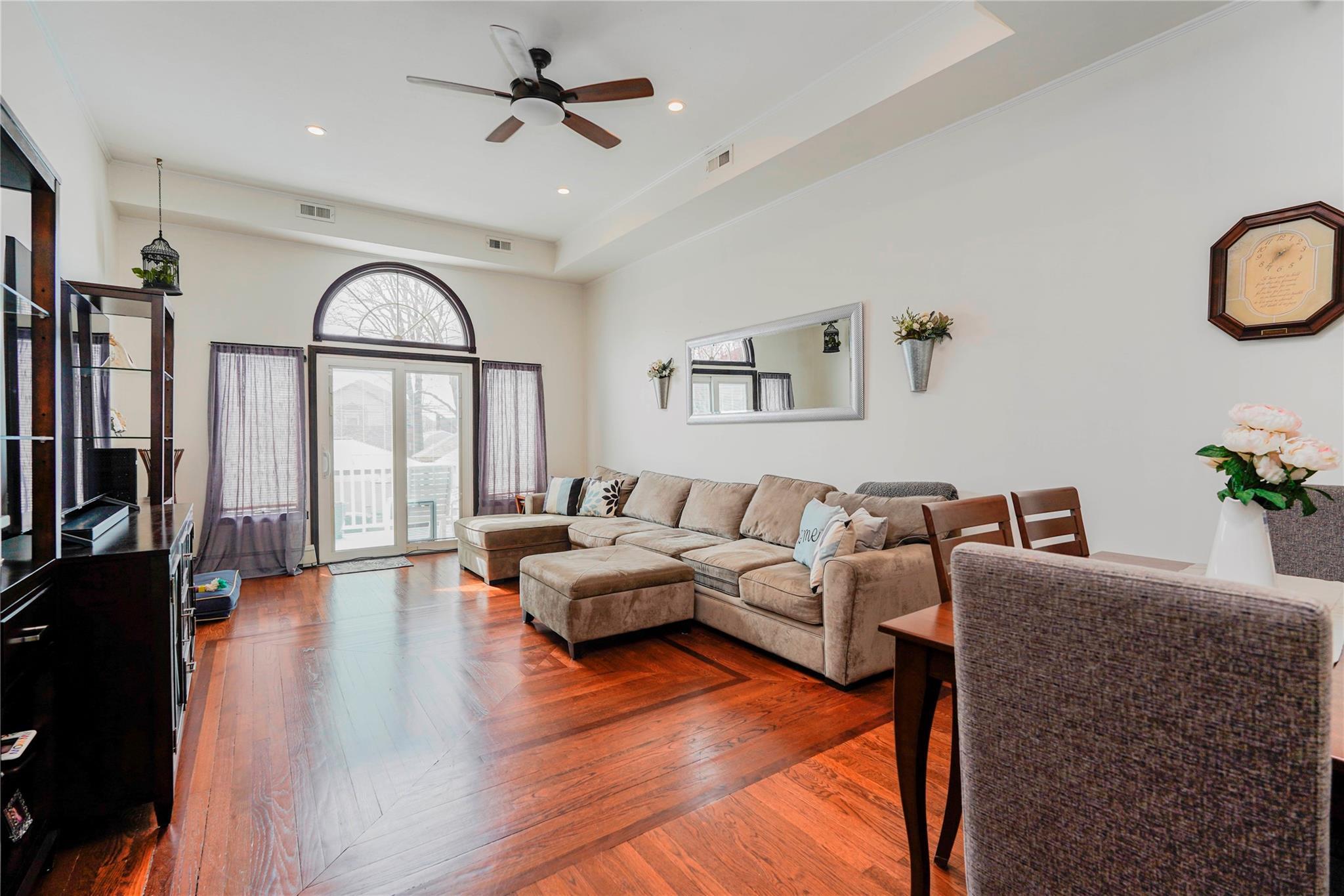 Single Family Burgher  Staten Island, NY 10304, MLS-843077-7