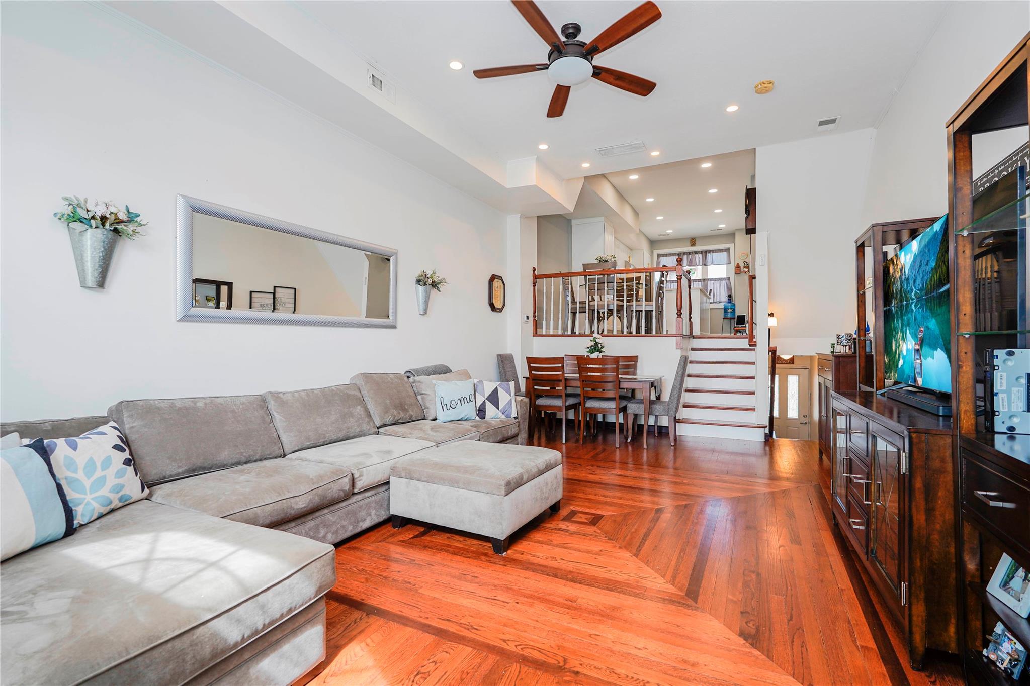 Single Family Burgher  Staten Island, NY 10304, MLS-843077-9