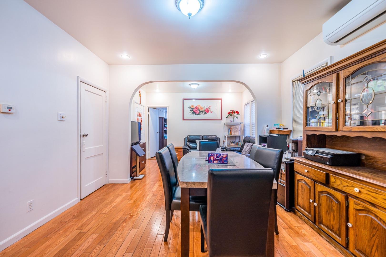 Single Family 75th  Queens, NY 11421, MLS-843097-10