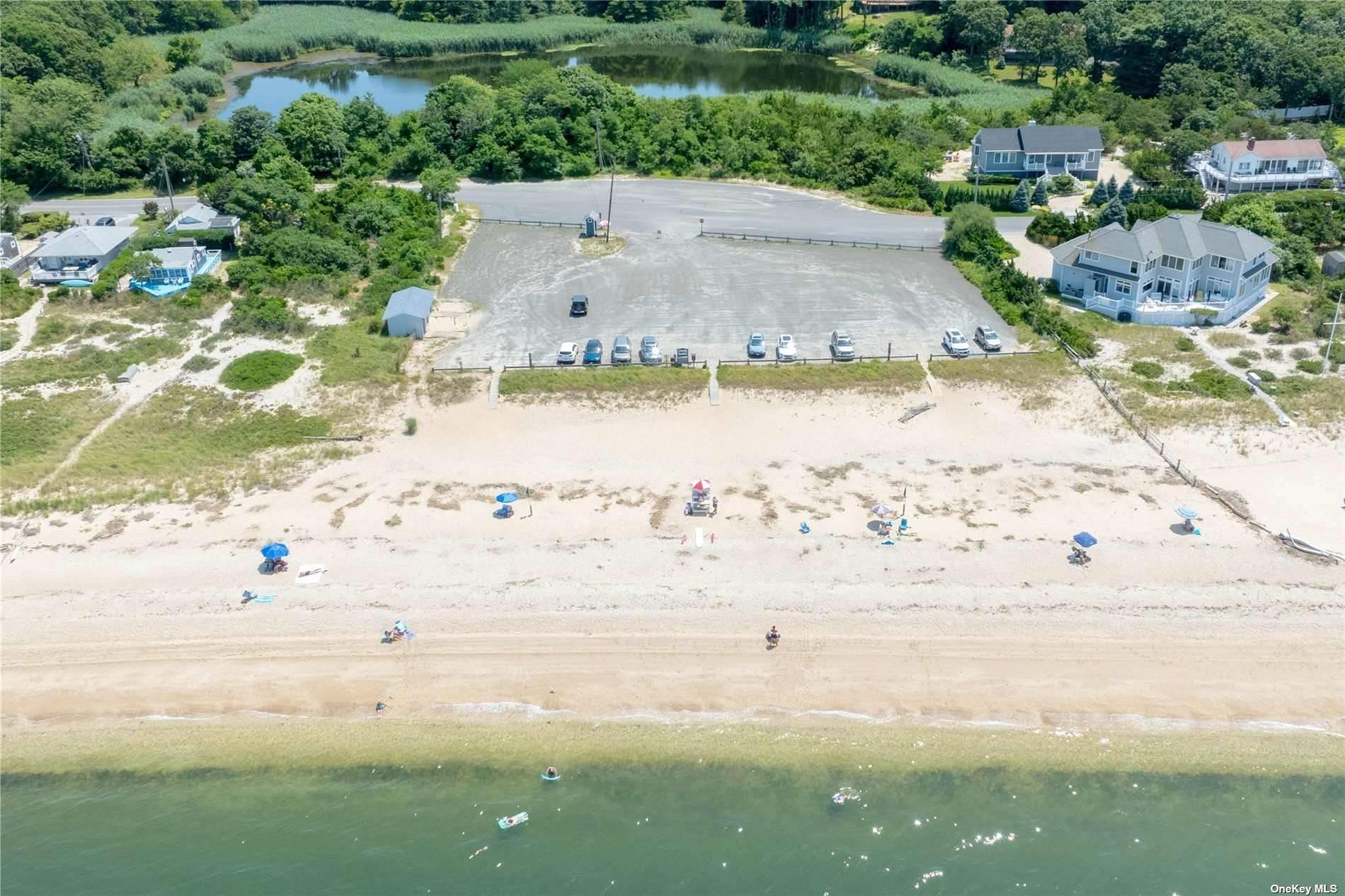 Single Family Hyatt  Suffolk County, NY 11971, MLS-843099-18