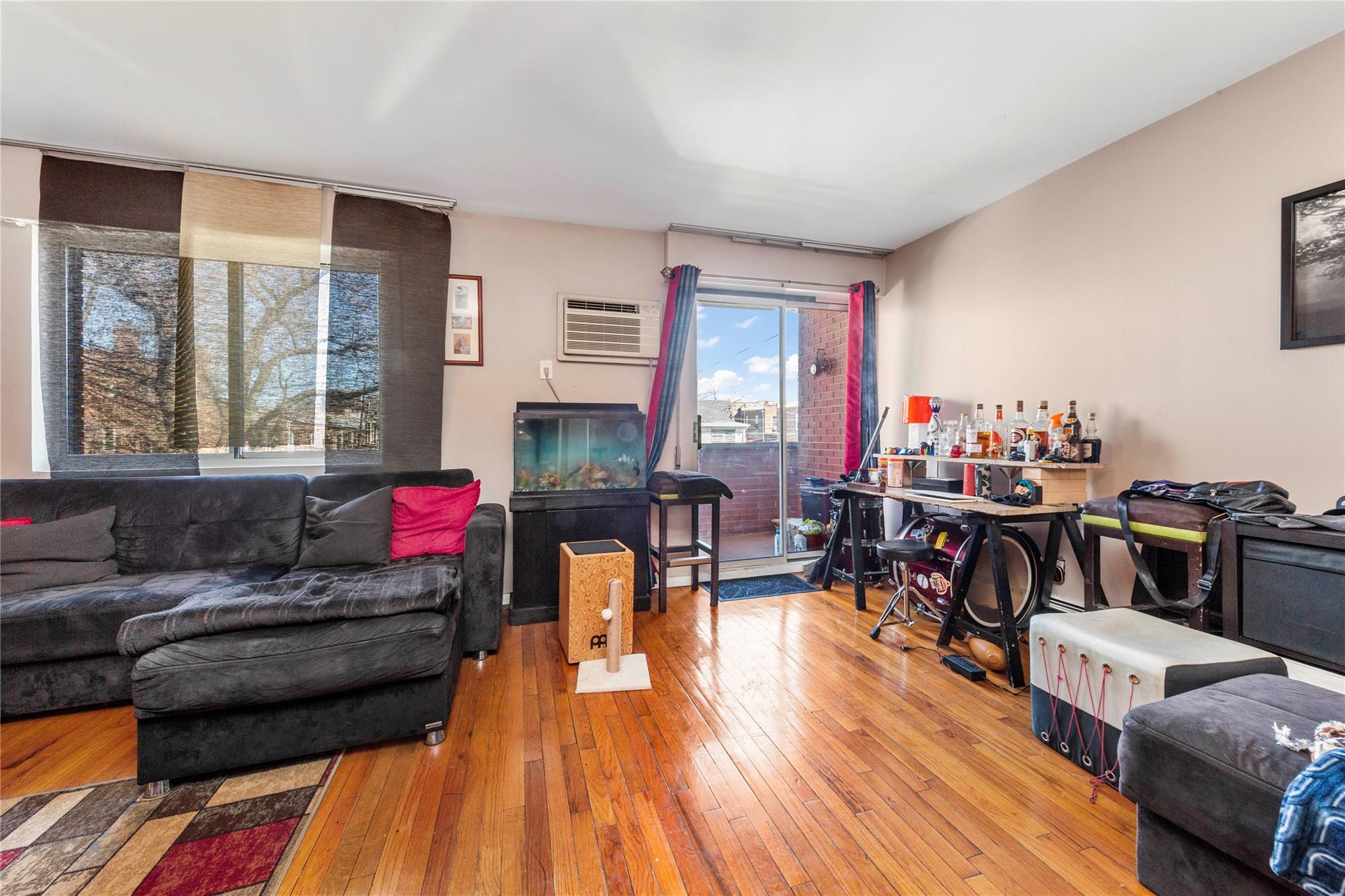 Single Family 49th  Queens, NY 11377, MLS-843102-19