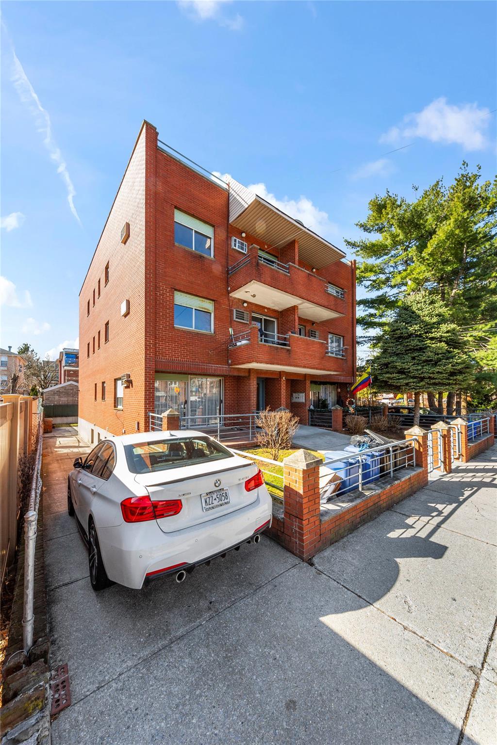 Single Family 49th  Queens, NY 11377, MLS-843102-2