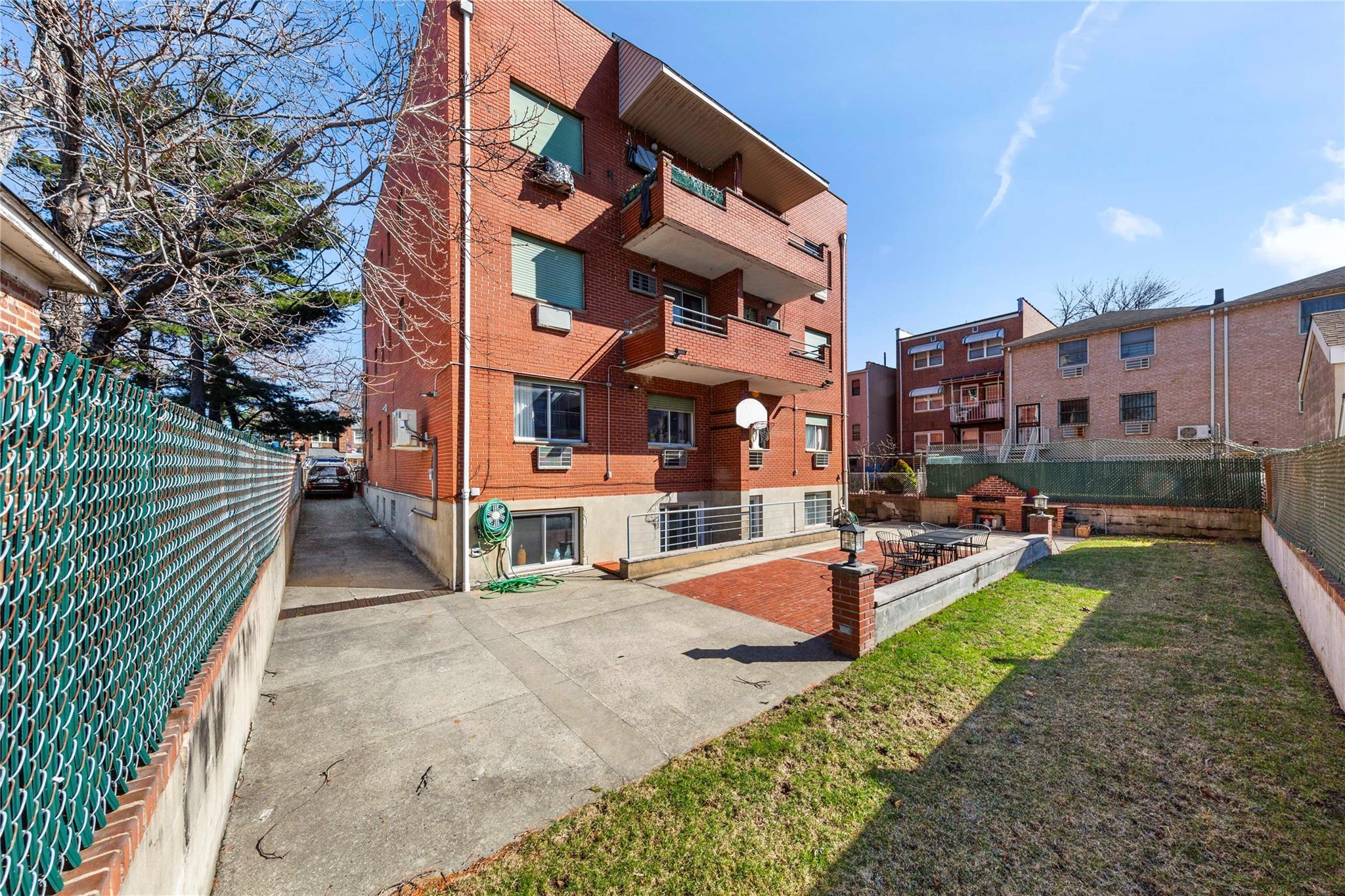 Single Family 49th  Queens, NY 11377, MLS-843102-33
