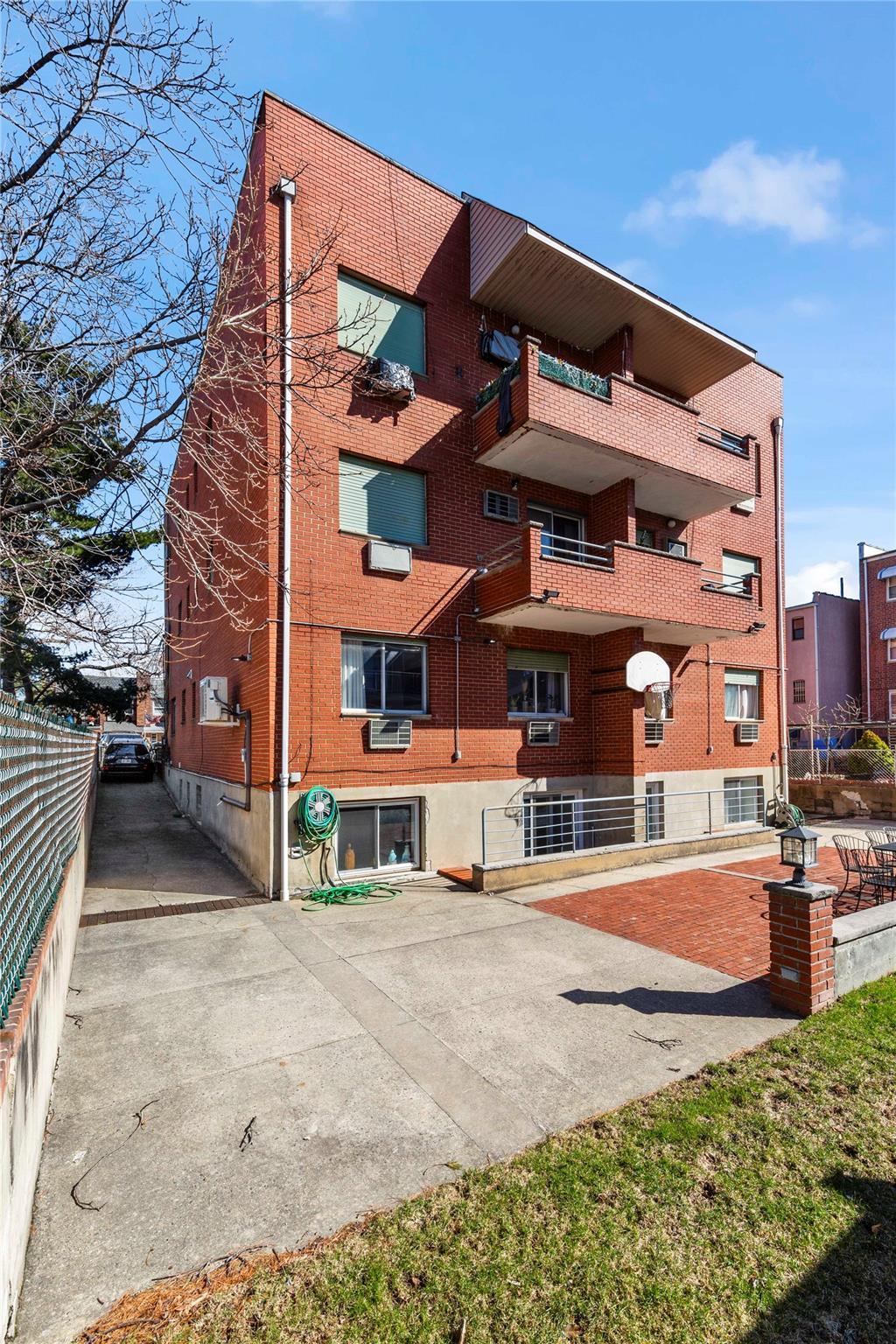Single Family 49th  Queens, NY 11377, MLS-843102-34