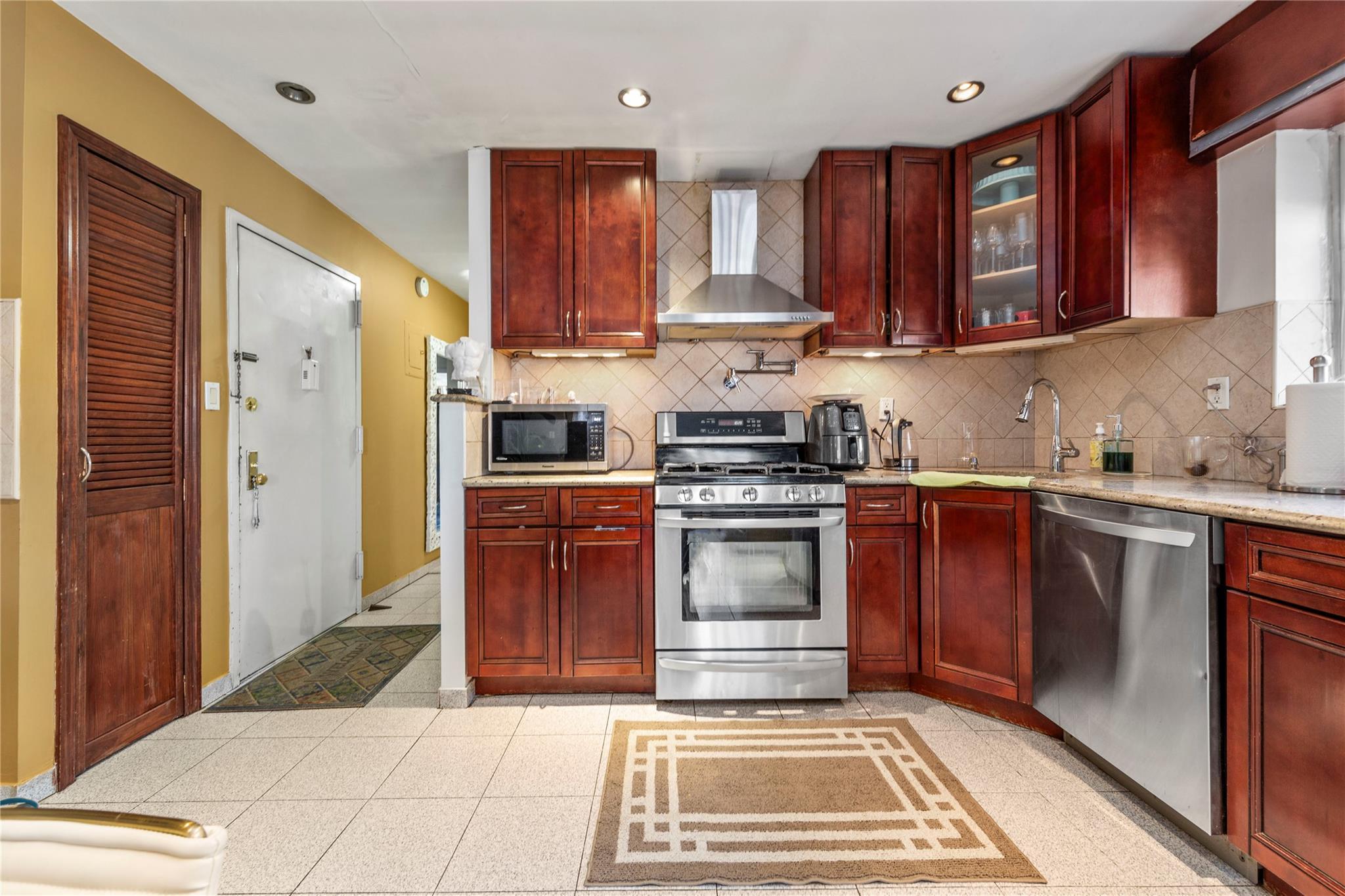 Single Family 49th  Queens, NY 11377, MLS-843102-5