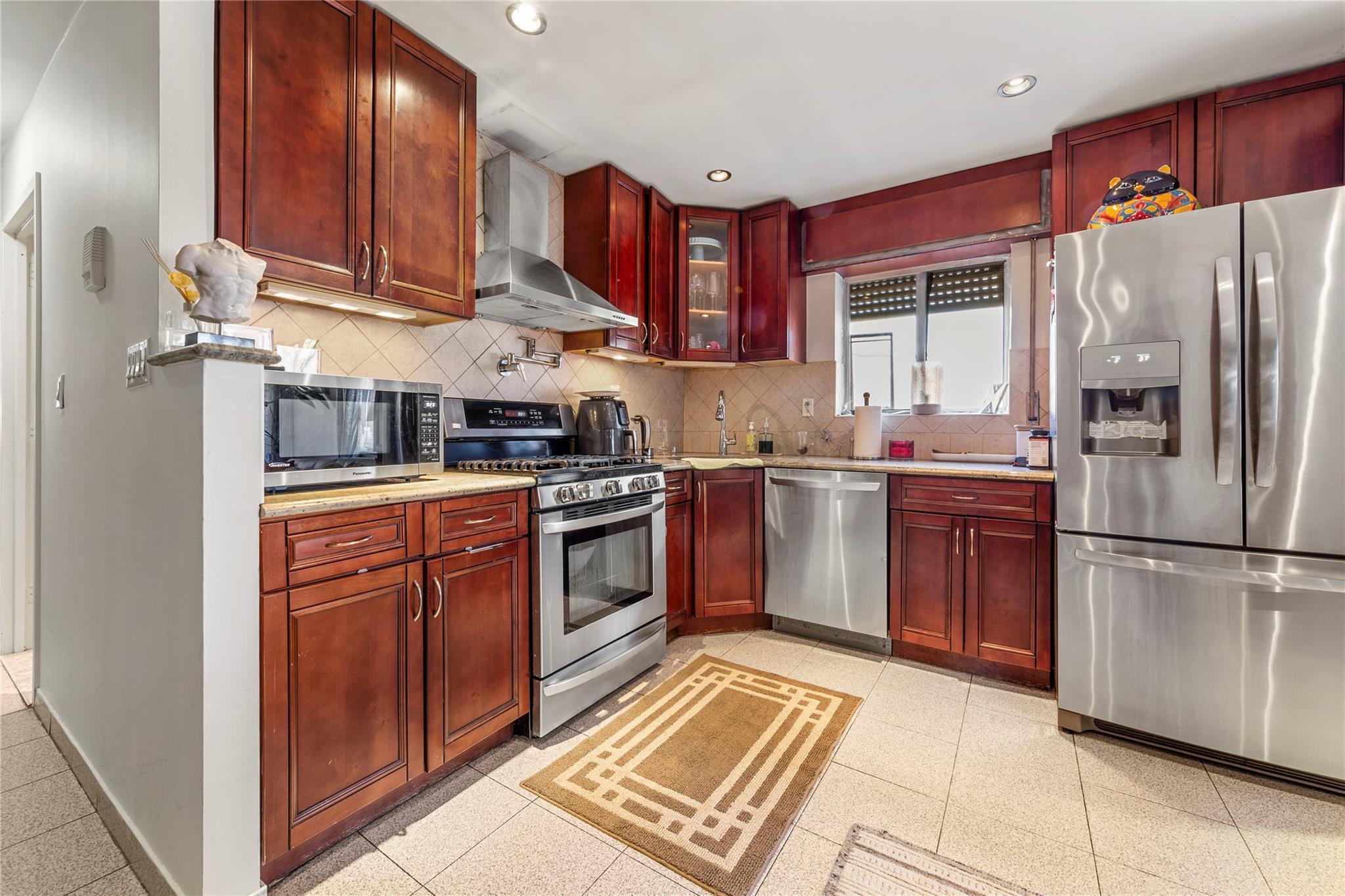 Single Family 49th  Queens, NY 11377, MLS-843102-6