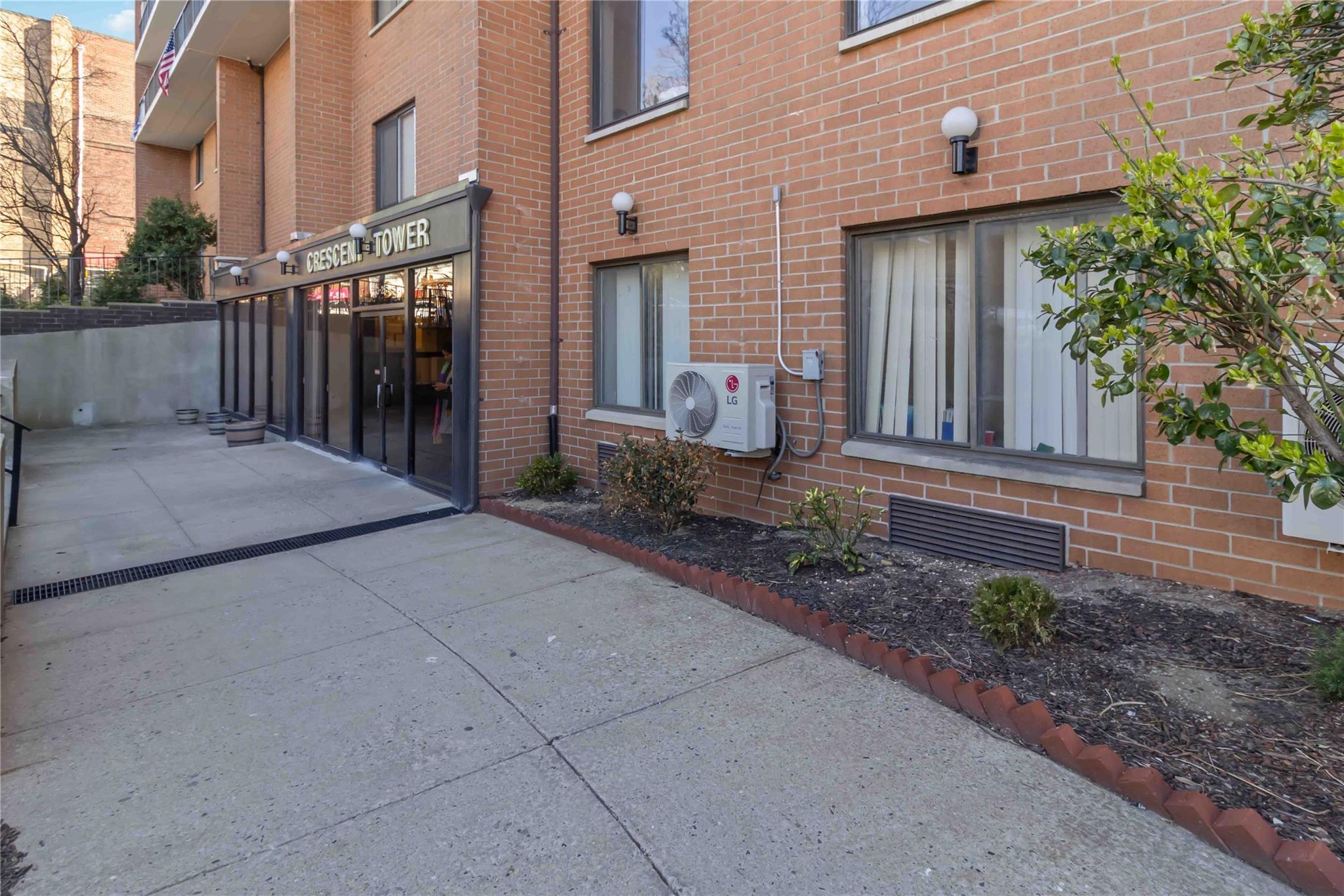 Condo 30  Queens, NY 11102, MLS-843108-28