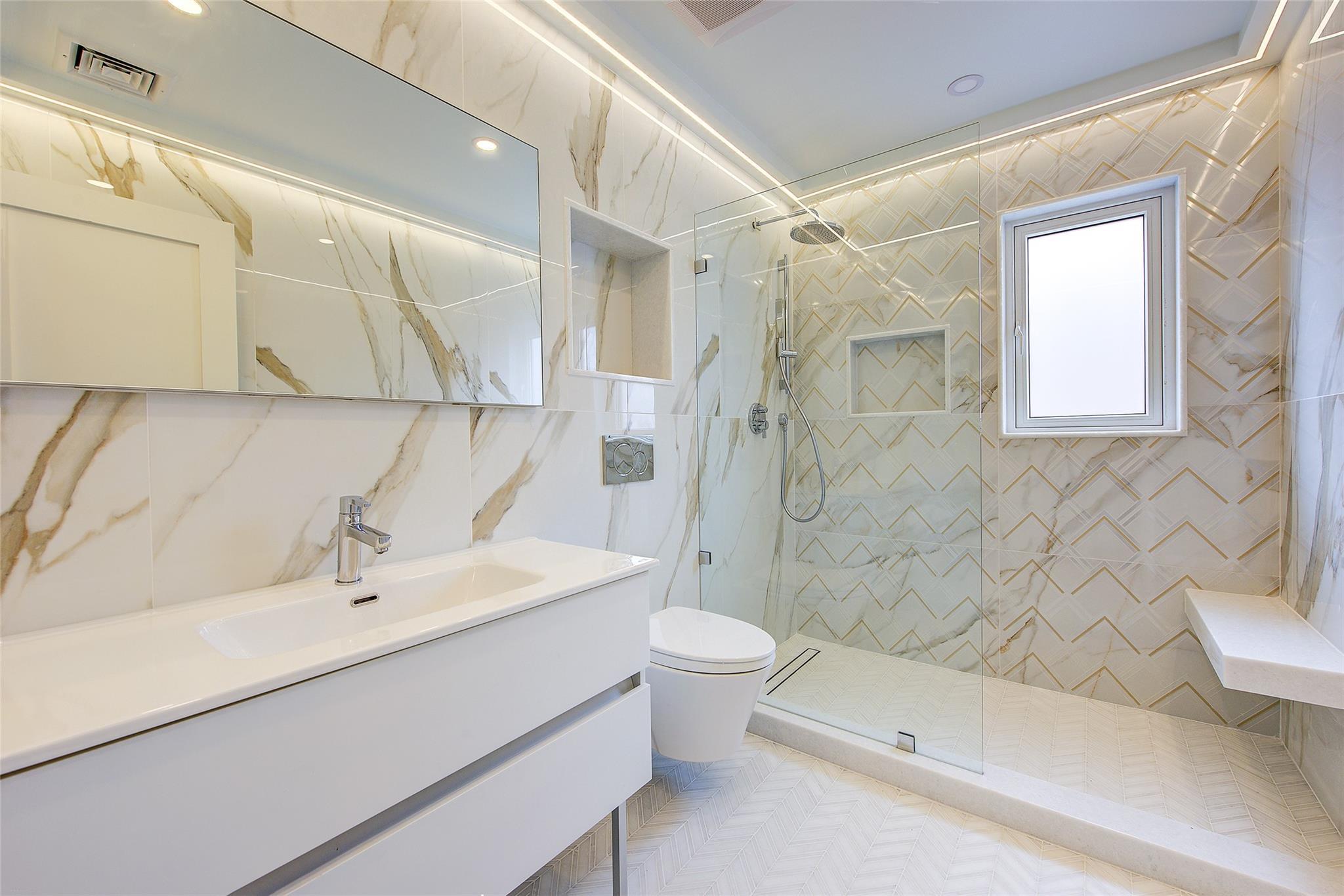 Single Family 20th Ave  Queens, NY 11357, MLS-843116-25