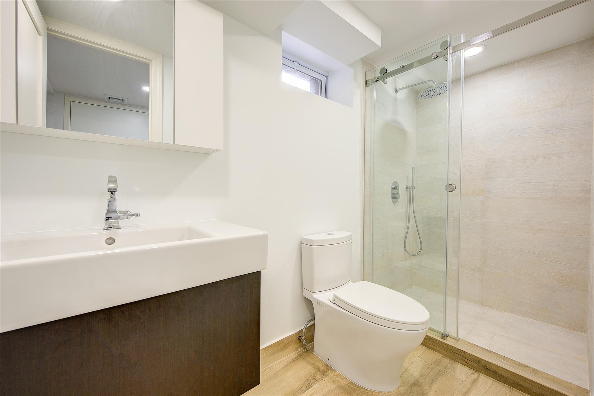 Single Family 20th Ave  Queens, NY 11357, MLS-843116-33