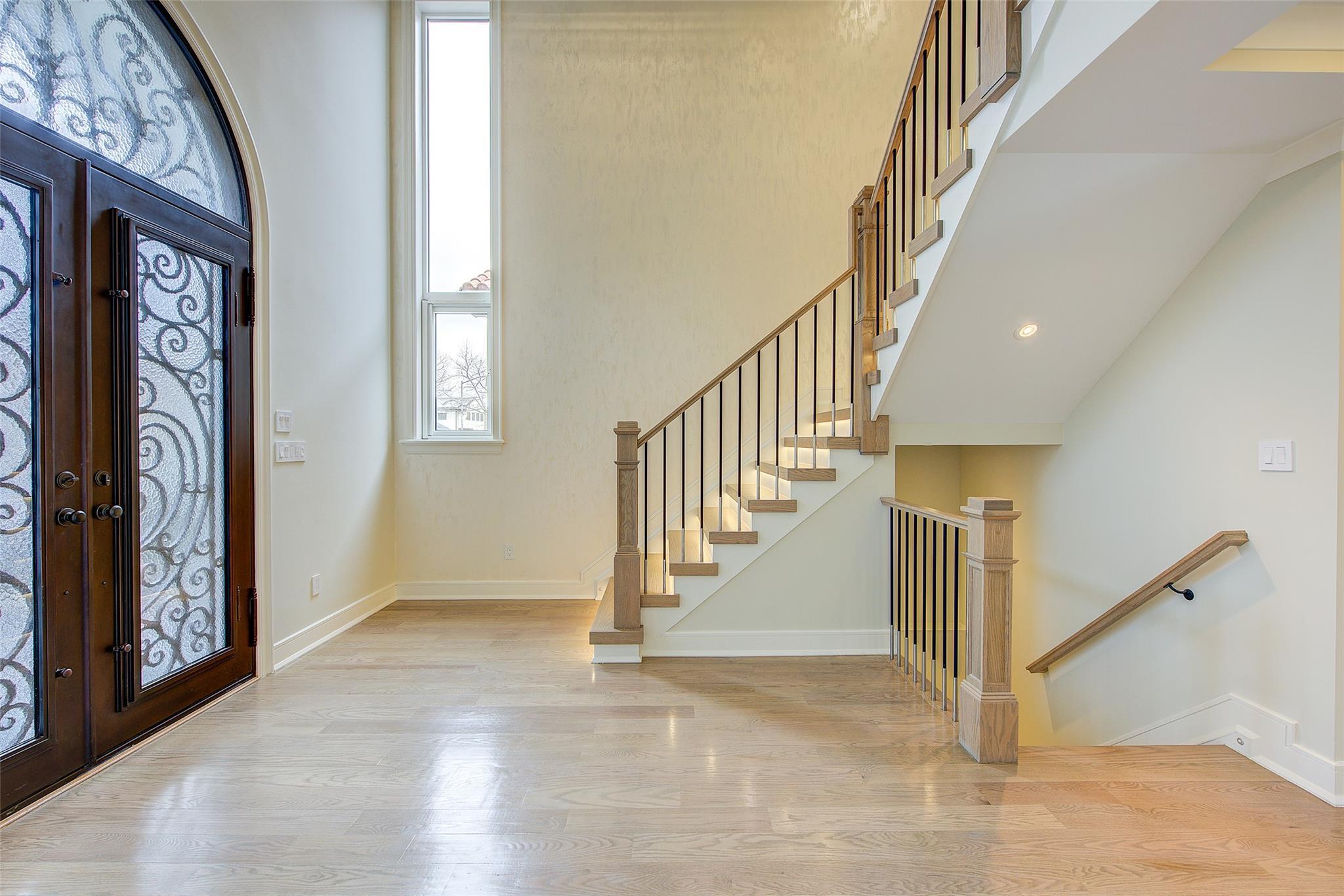 Single Family 20th Ave  Queens, NY 11357, MLS-843116-4