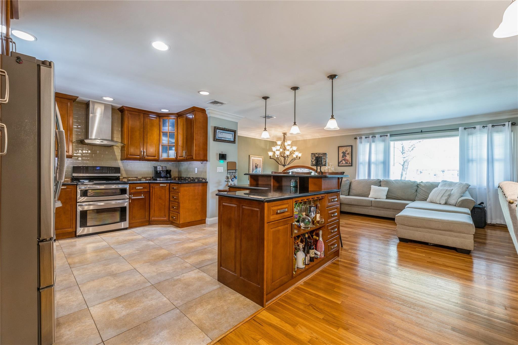 Single Family Cottage  Rockland County, NY 10901, MLS-843120-8