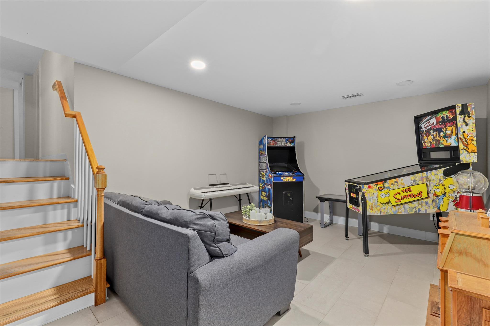 Single Family Dell  Westchester County, NY 10709, MLS-843125-21