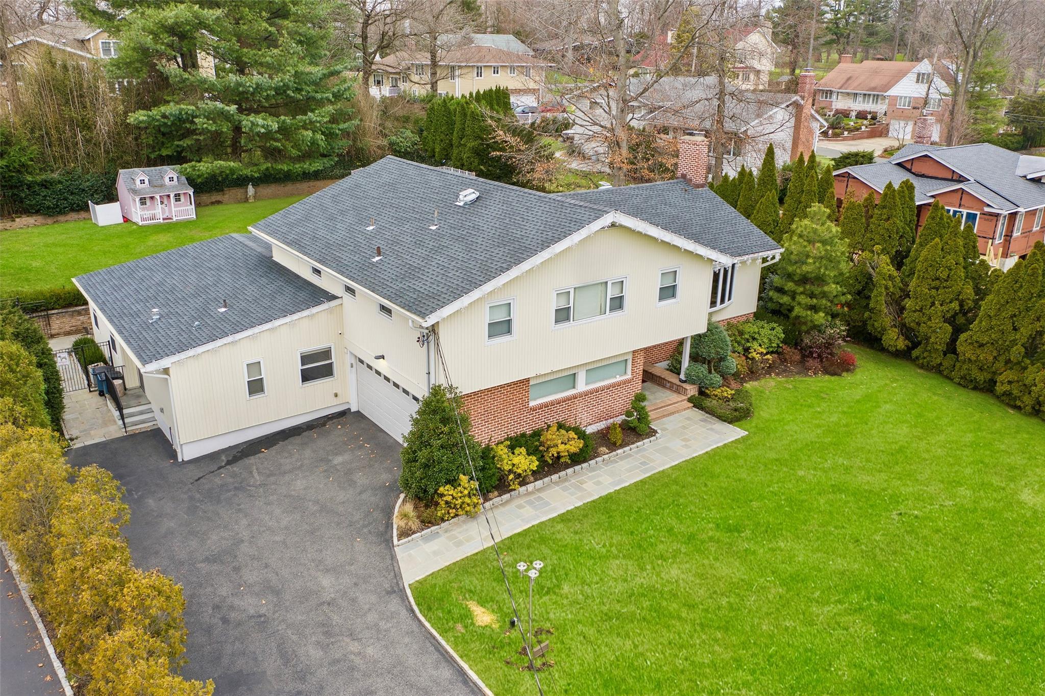 Single Family Dell  Westchester County, NY 10709, MLS-843125-31
