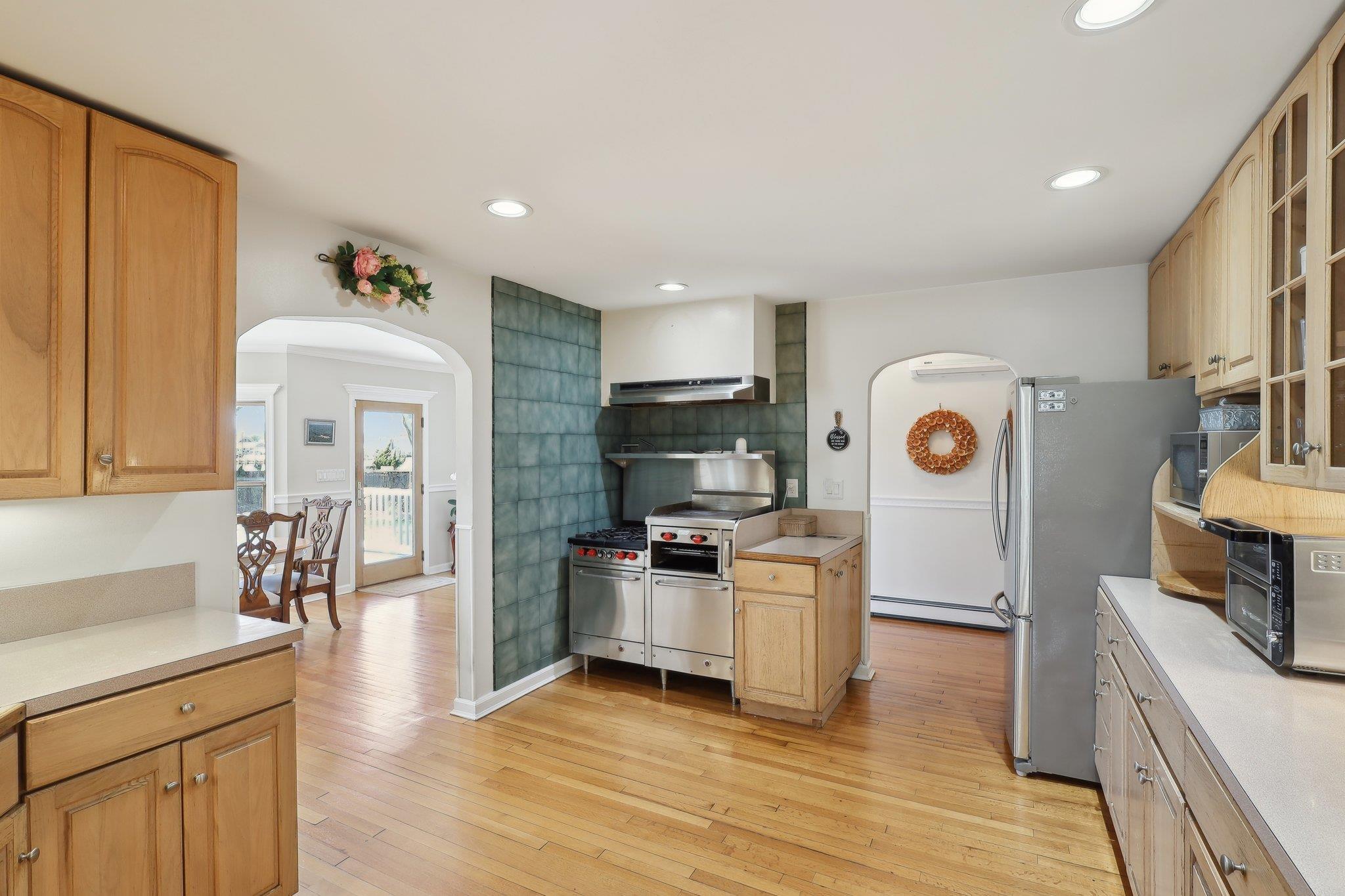 Single Family Islip  Suffolk County, NY 11795, MLS-843131-15