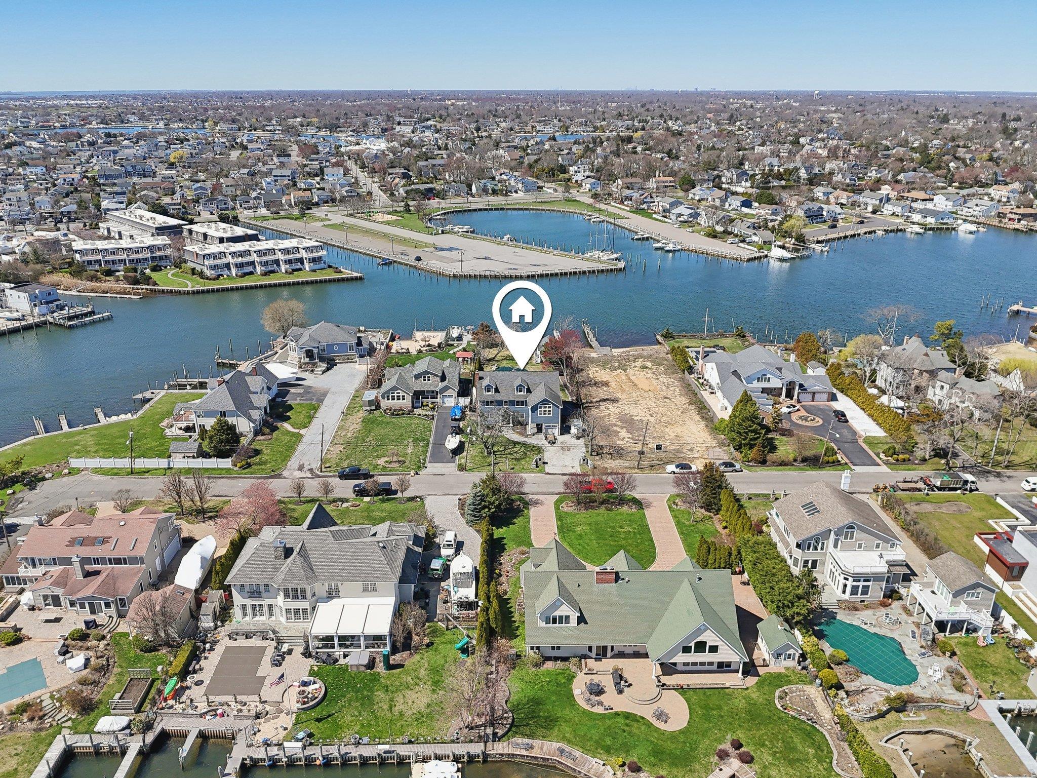 Single Family Islip  Suffolk County, NY 11795, MLS-843131-2
