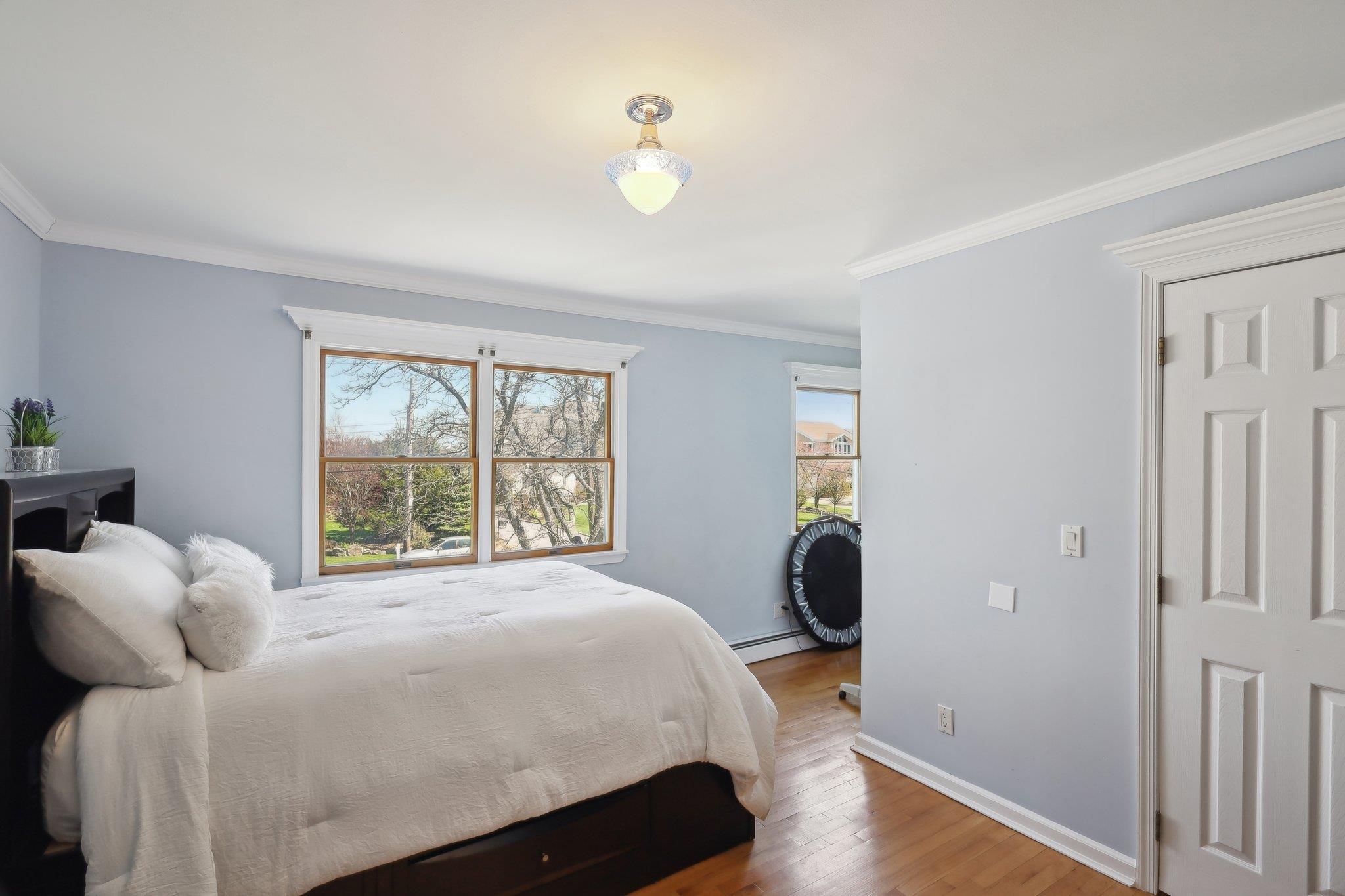 Single Family Islip  Suffolk County, NY 11795, MLS-843131-24