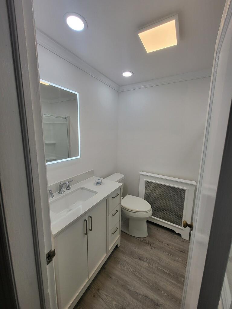 Single Family Islip  Suffolk County, NY 11795, MLS-843131-34