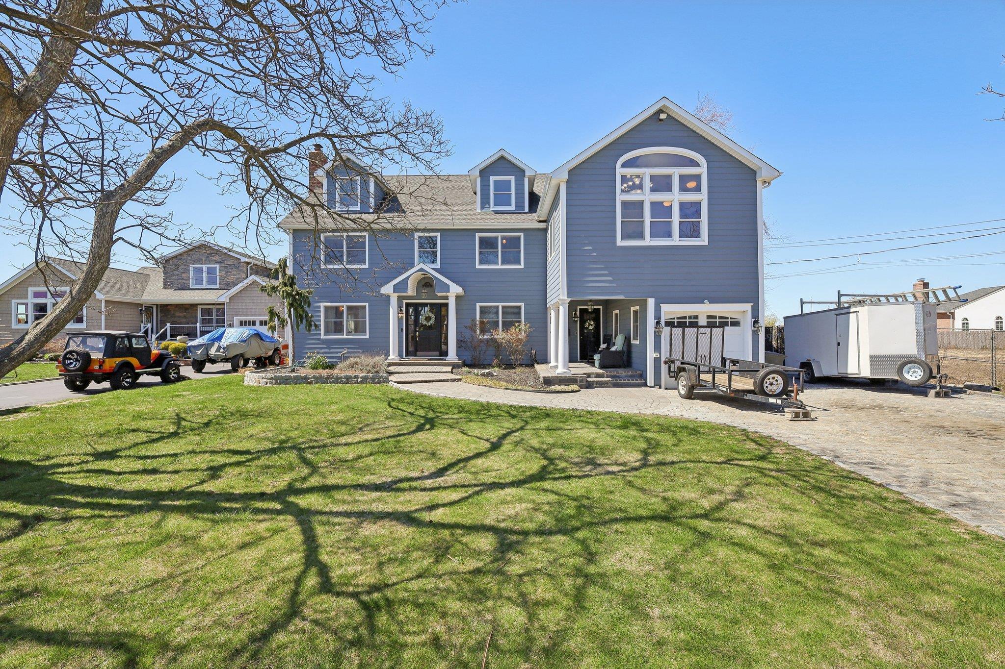 Single Family Islip  Suffolk County, NY 11795, MLS-843131-4