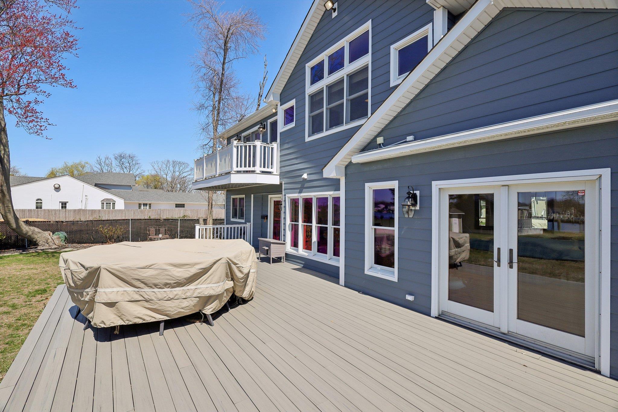 Single Family Islip  Suffolk County, NY 11795, MLS-843131-44