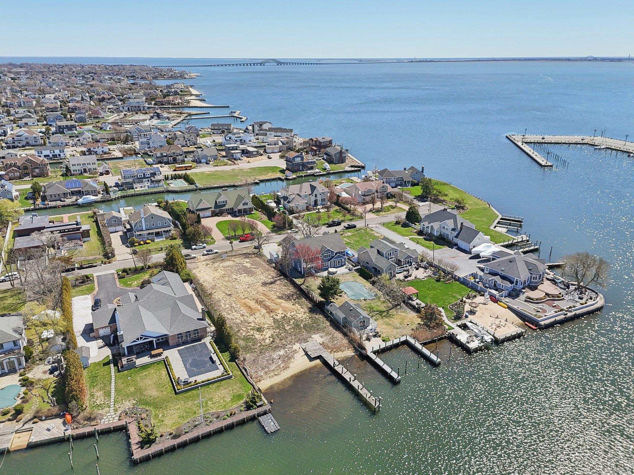 Single Family Islip  Suffolk County, NY 11795, MLS-843131-48