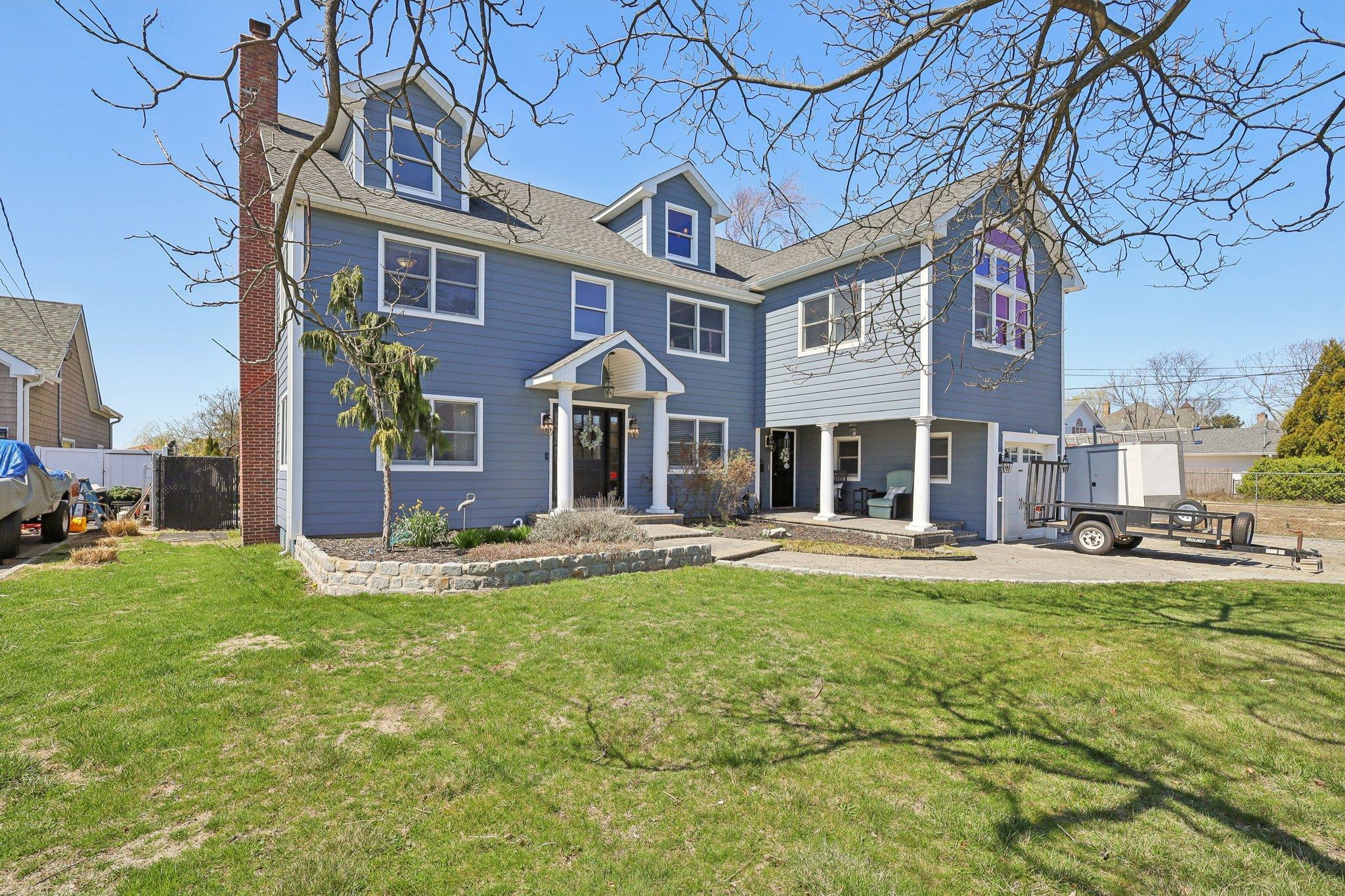 Single Family Islip  Suffolk County, NY 11795, MLS-843131-5