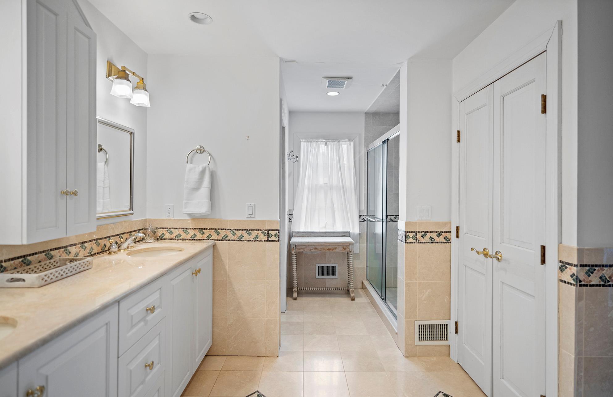 Single Family Quaquanantuck  Suffolk County, NY 11959, MLS-843144-20