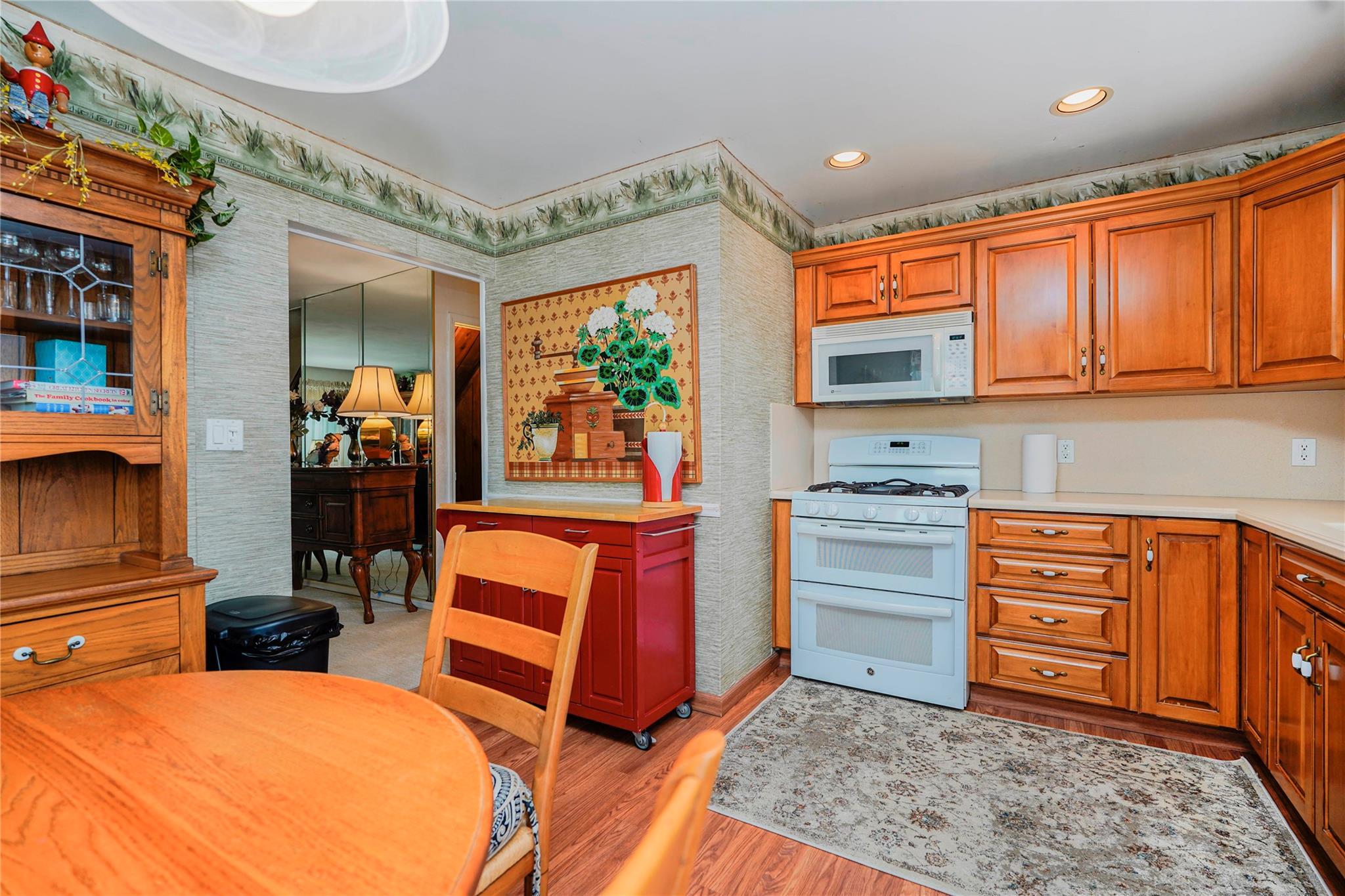 Single Family Ave  Staten Island, NY 10308, MLS-843222-12