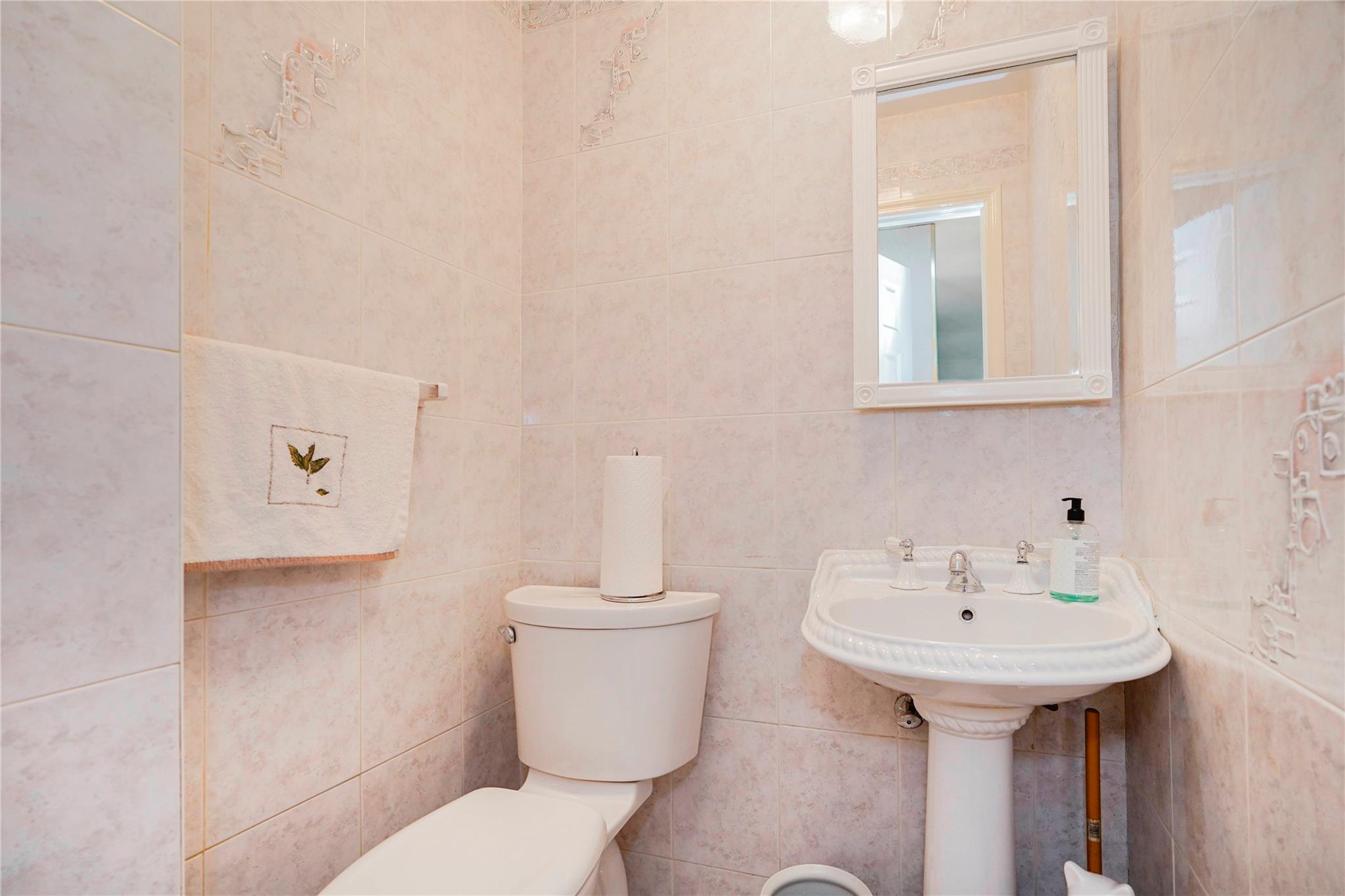 Single Family Ave  Staten Island, NY 10308, MLS-843222-14