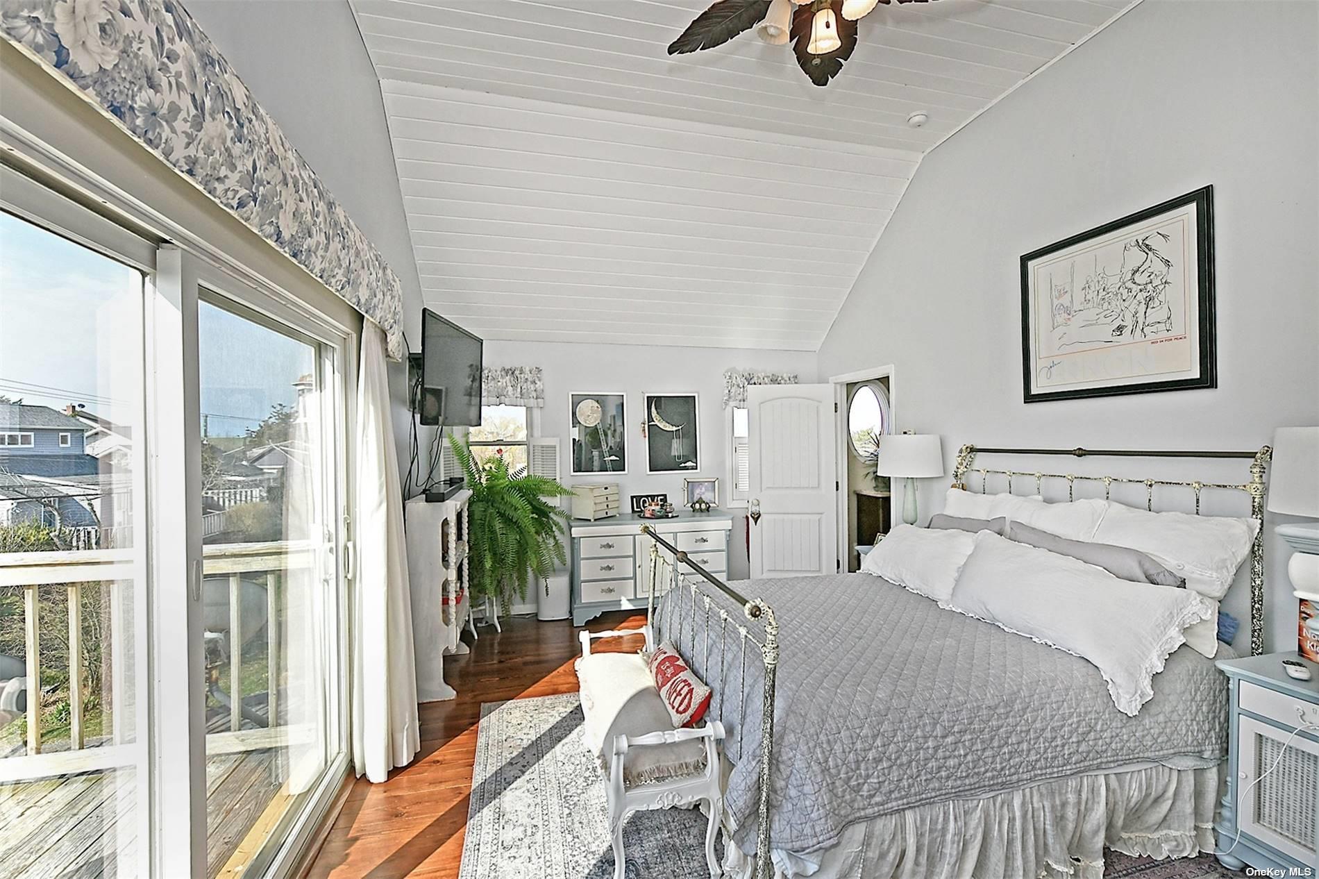 Single Family Oak Beach Road  Suffolk County, NY 11702, MLS-843226-15