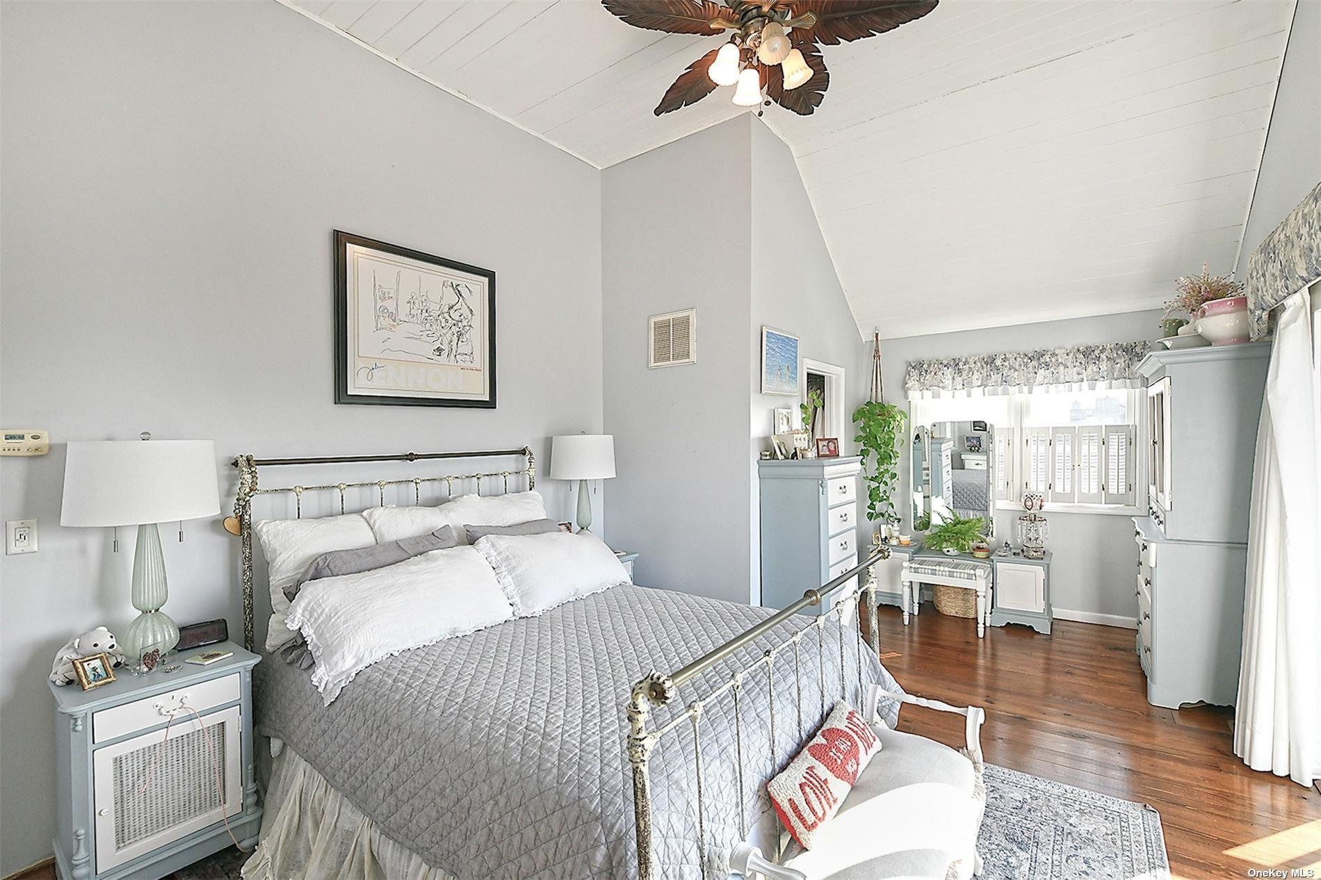 Single Family Oak Beach Road  Suffolk County, NY 11702, MLS-843226-16