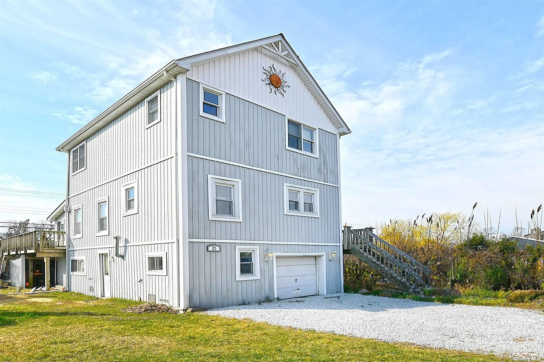 Single Family Oak Beach Road  Suffolk County, NY 11702, MLS-843226-2