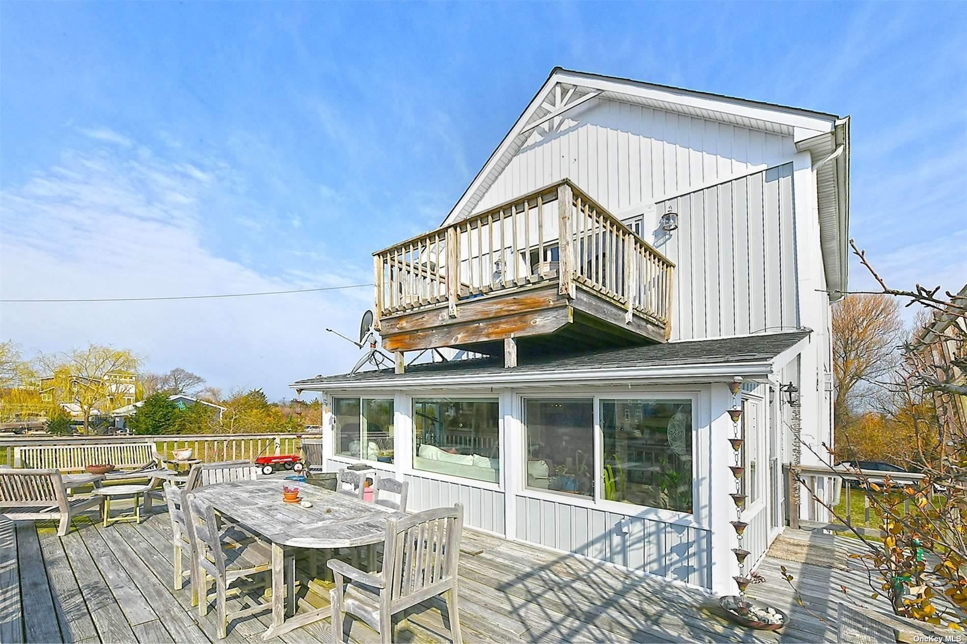 Single Family Oak Beach Road  Suffolk County, NY 11702, MLS-843226-24