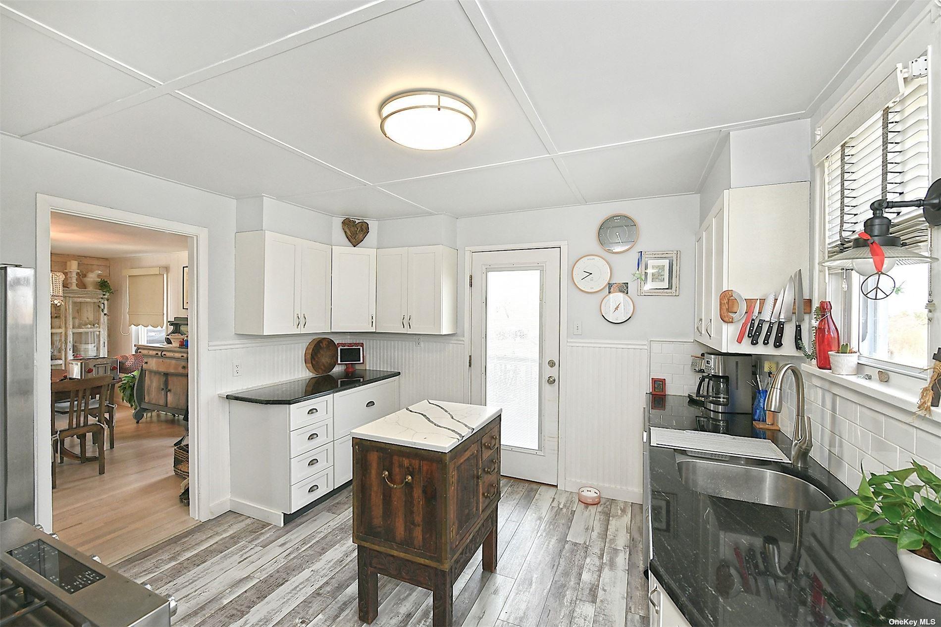 Single Family Oak Beach Road  Suffolk County, NY 11702, MLS-843226-3