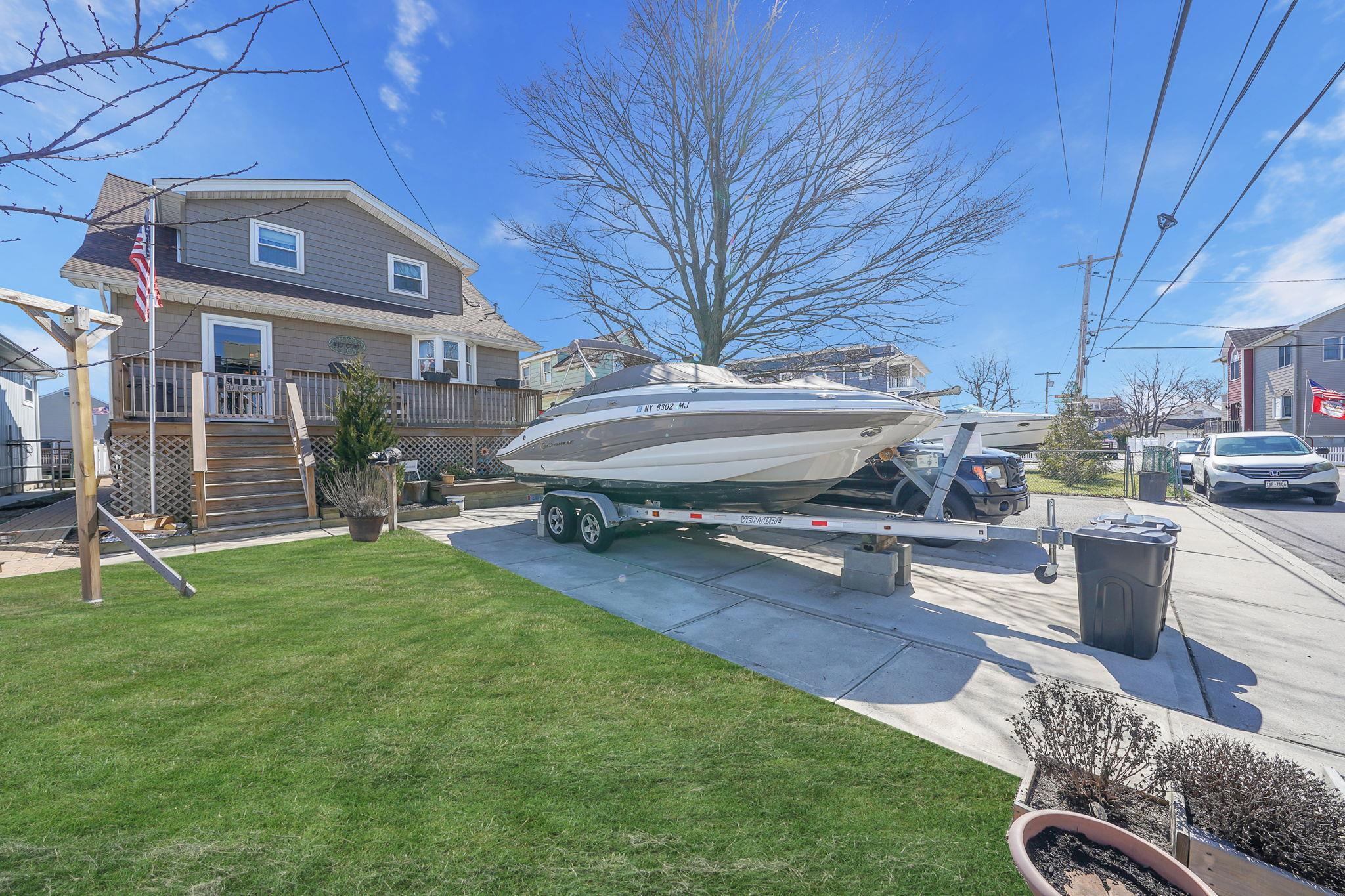 Single Family East  Nassau County, NY 11559, MLS-843240-2