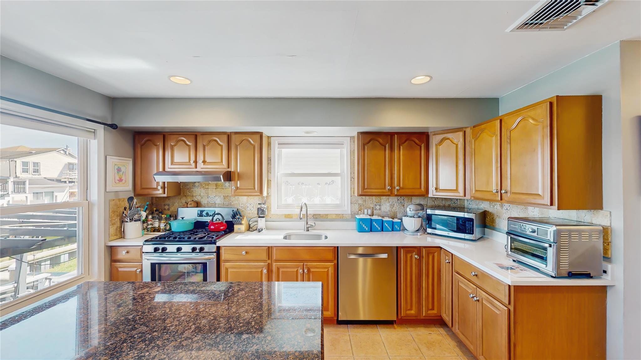 Single Family Lincoln  Nassau County, NY 11510, MLS-843244-6