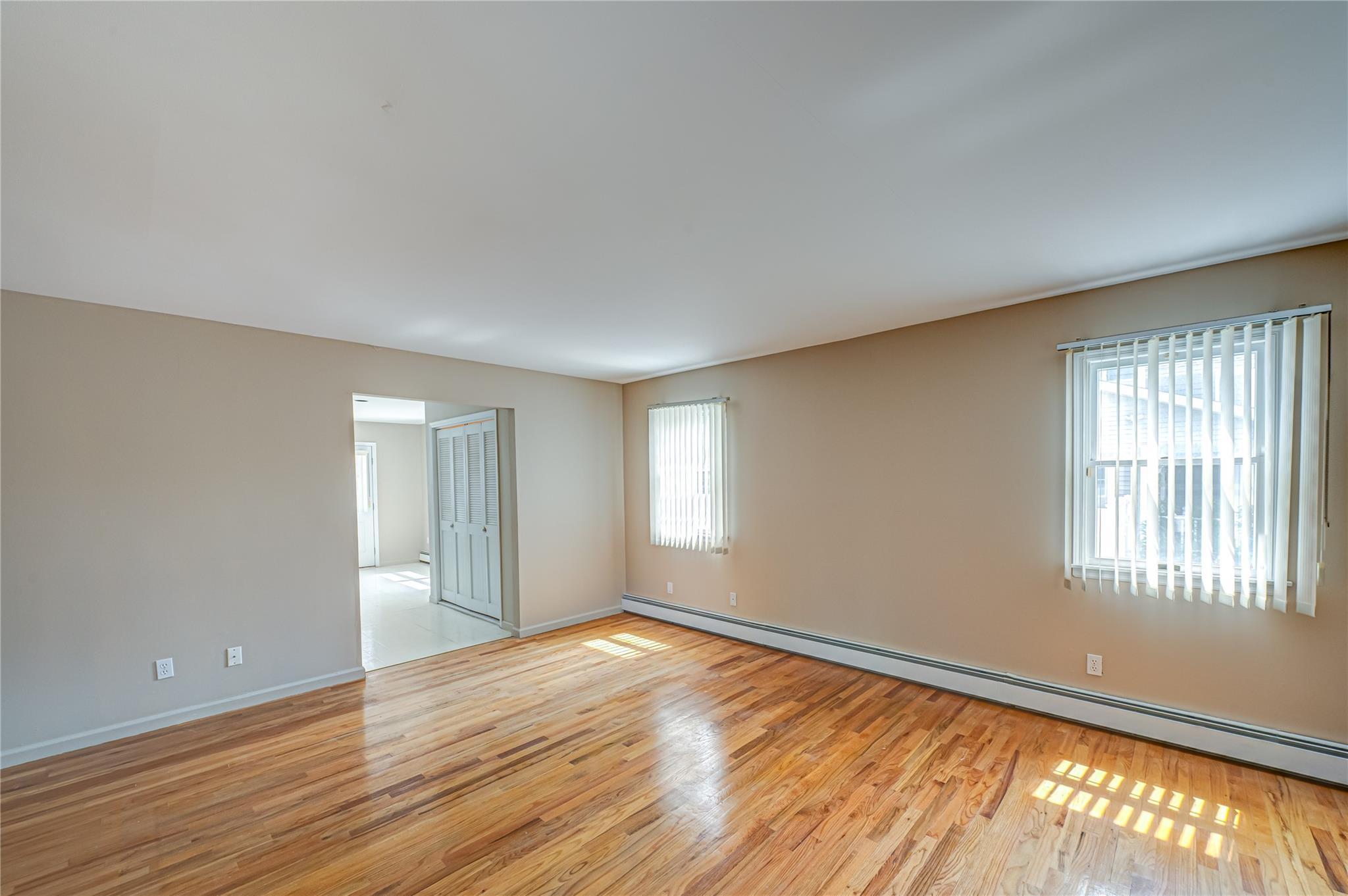 Single Family Black Gum Tree  Suffolk County, NY 11754, MLS-843275-26