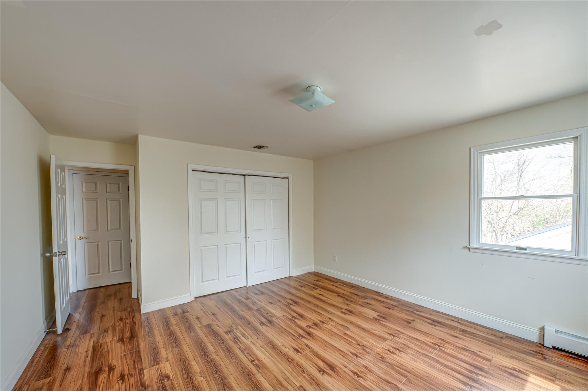 Single Family Black Gum Tree  Suffolk County, NY 11754, MLS-843275-28