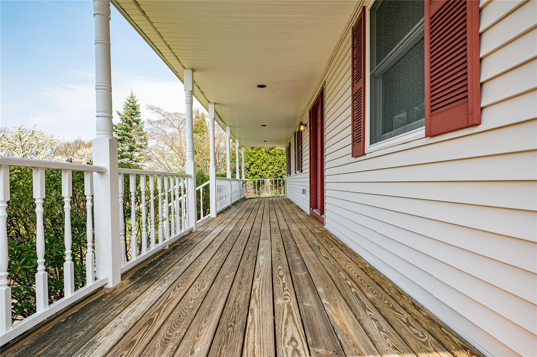 Single Family Black Gum Tree  Suffolk County, NY 11754, MLS-843275-34