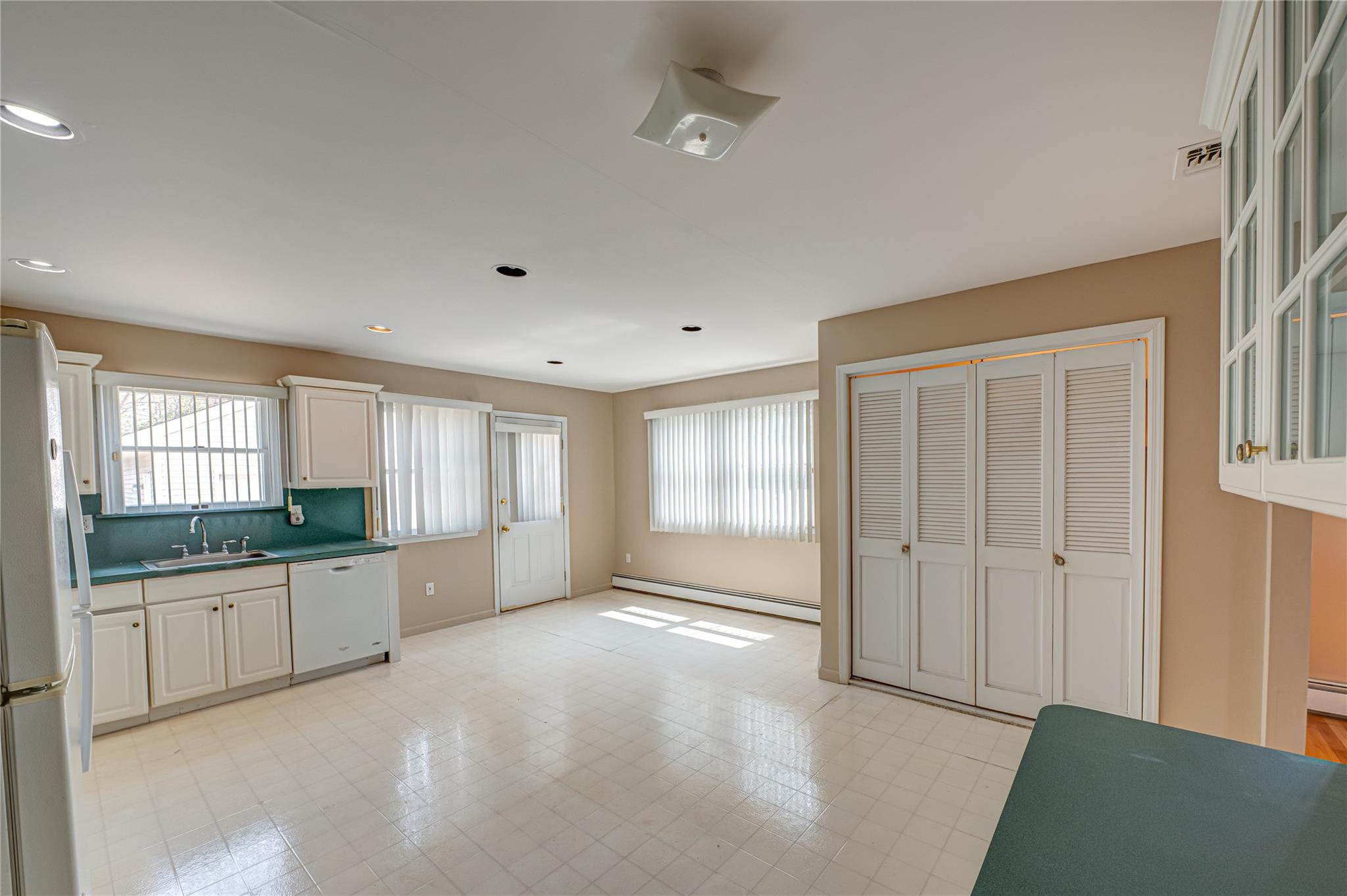 Single Family Black Gum Tree  Suffolk County, NY 11754, MLS-843275-4