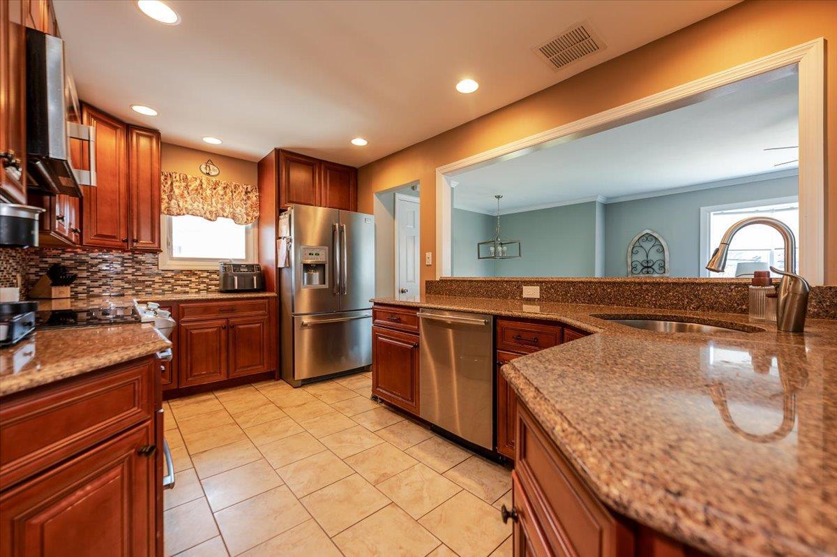Single Family Baker  Nassau County, NY 11558, MLS-843279-6