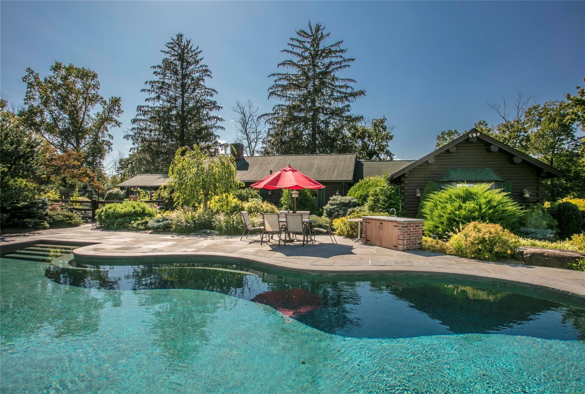 Single Family Oscaleta  Westchester County, NY 10590, MLS-843285-21