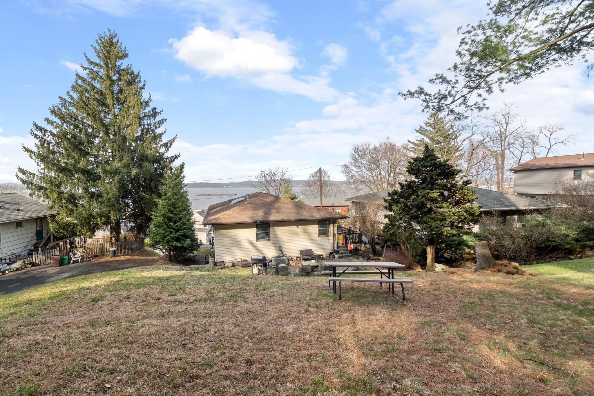 Single Family Riverside  Rockland County, NY 10927, MLS-843309-25