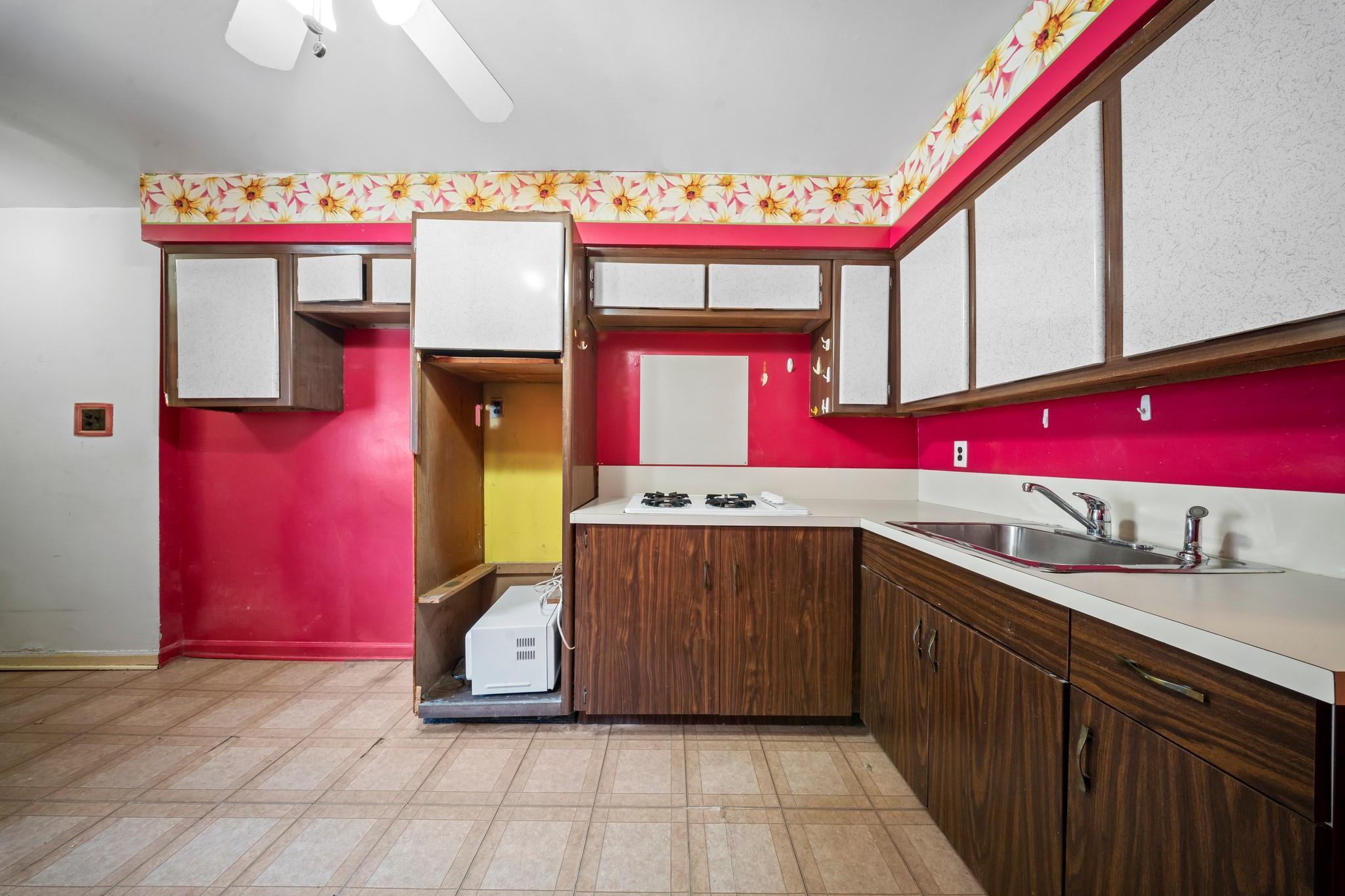 Single Family Givan  Bronx, NY 10475, MLS-843339-22