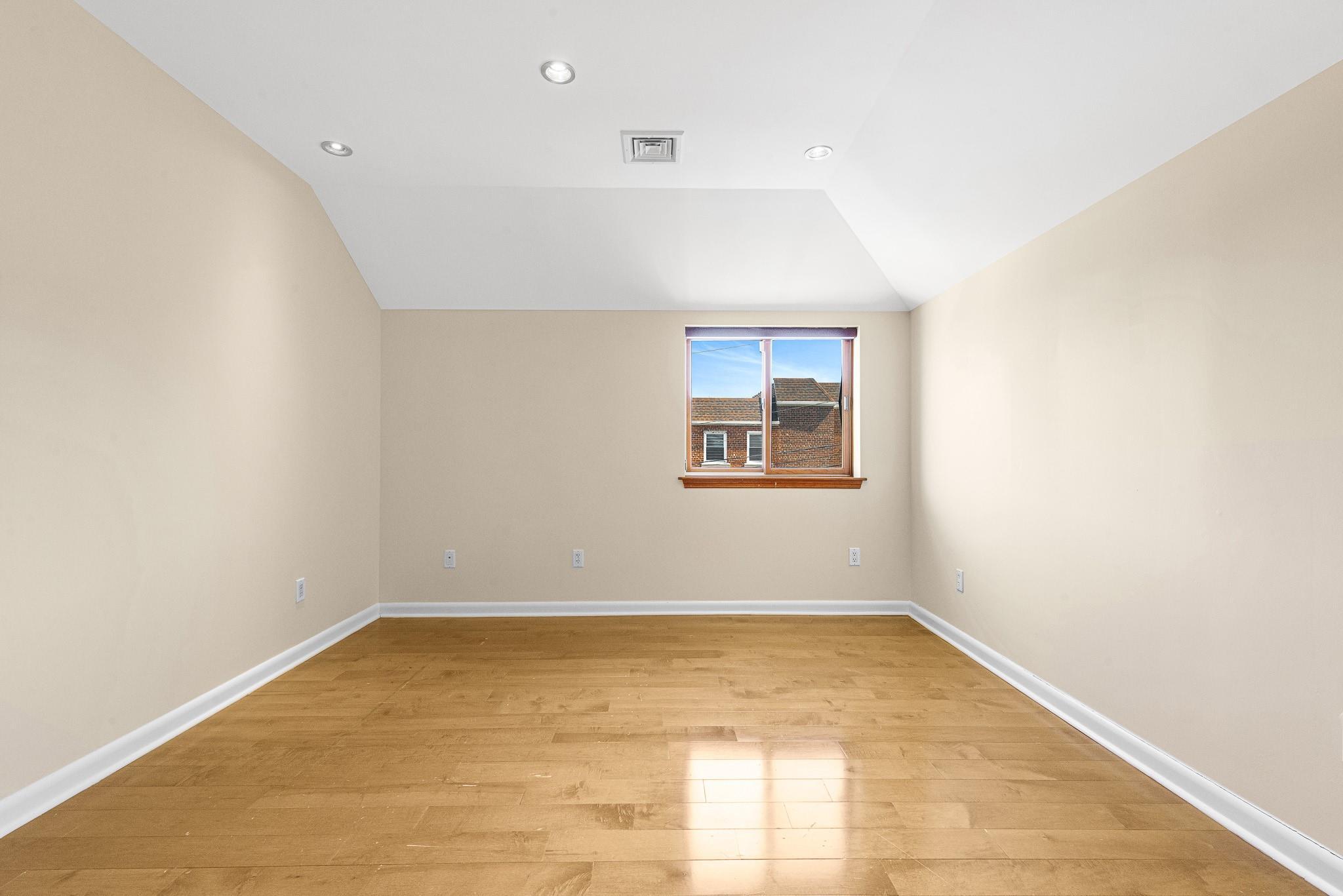 Single Family 58th  Queens, NY 11379, MLS-843379-21