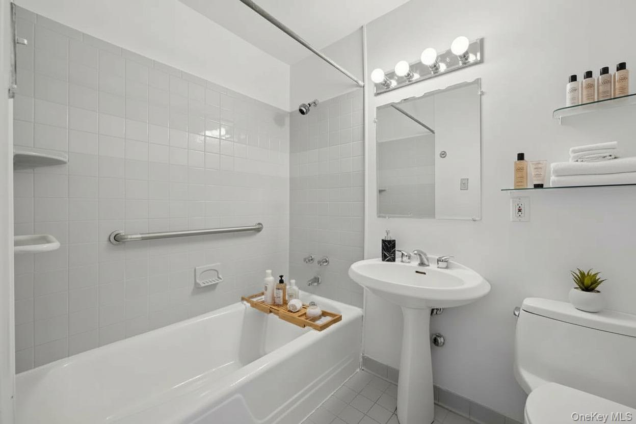 Coop Powells Cove  Queens, NY 11357, MLS-843383-17